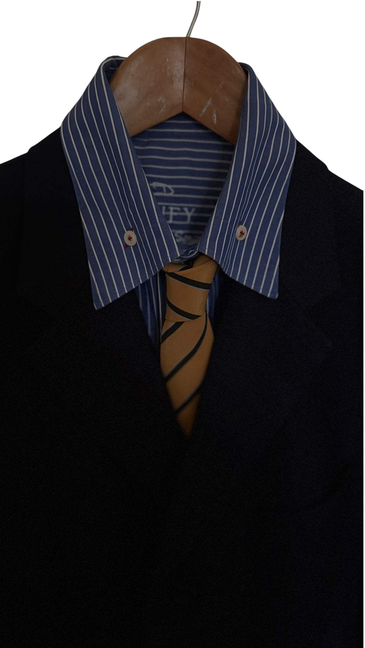 A PICCI vintage butter colour stripes crepe silk tie.