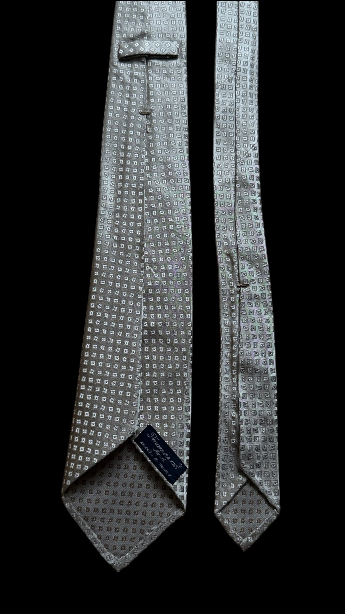FINAMORE 7-Fold Printed Silk Tie. Vintage