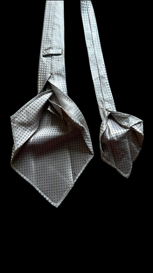 FINAMORE 7-Fold Printed Silk Tie. Vintage