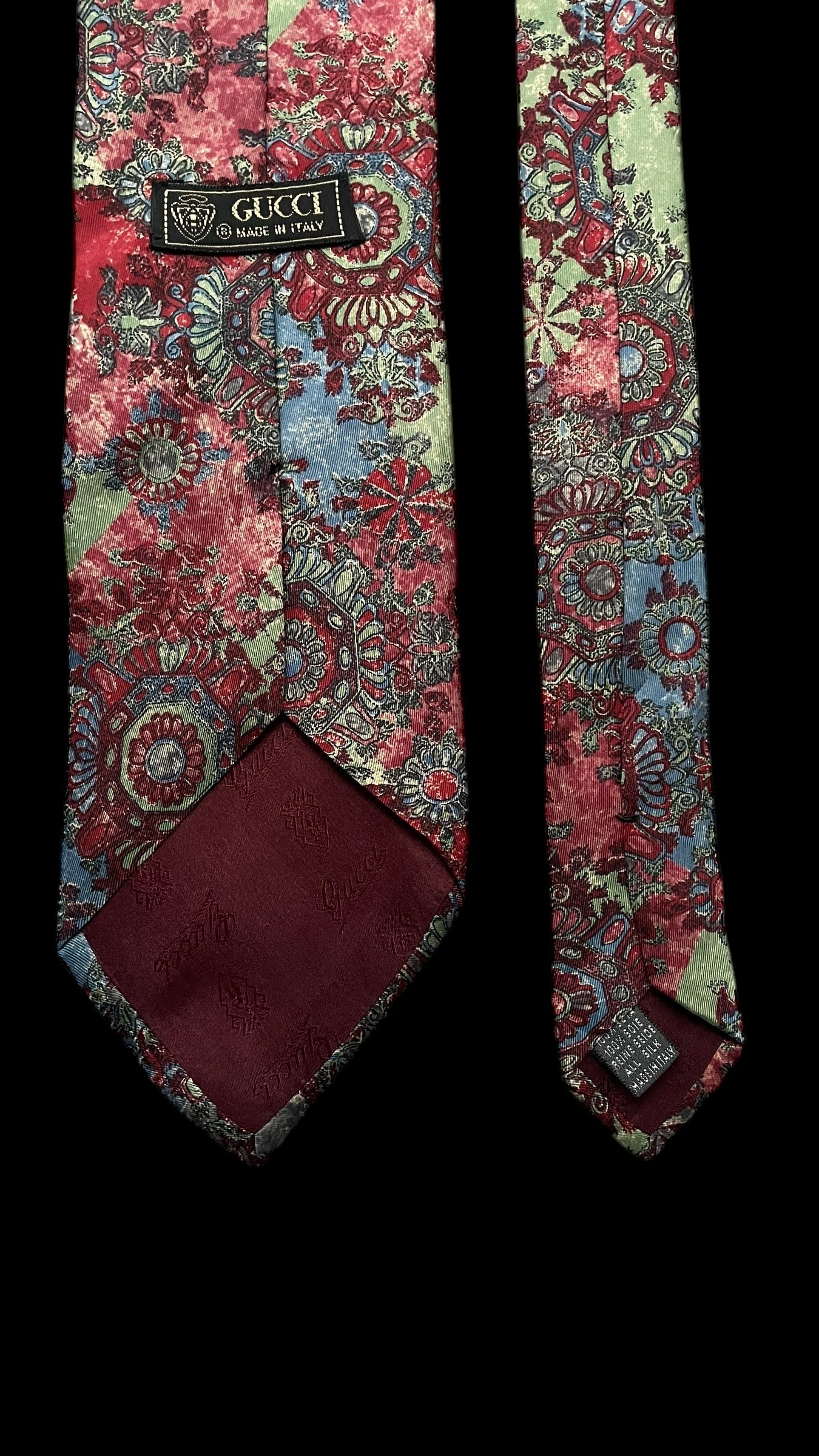 GUCCI Vintage Burgundy Baroque Silk Tie (9 cm by 149 cm)