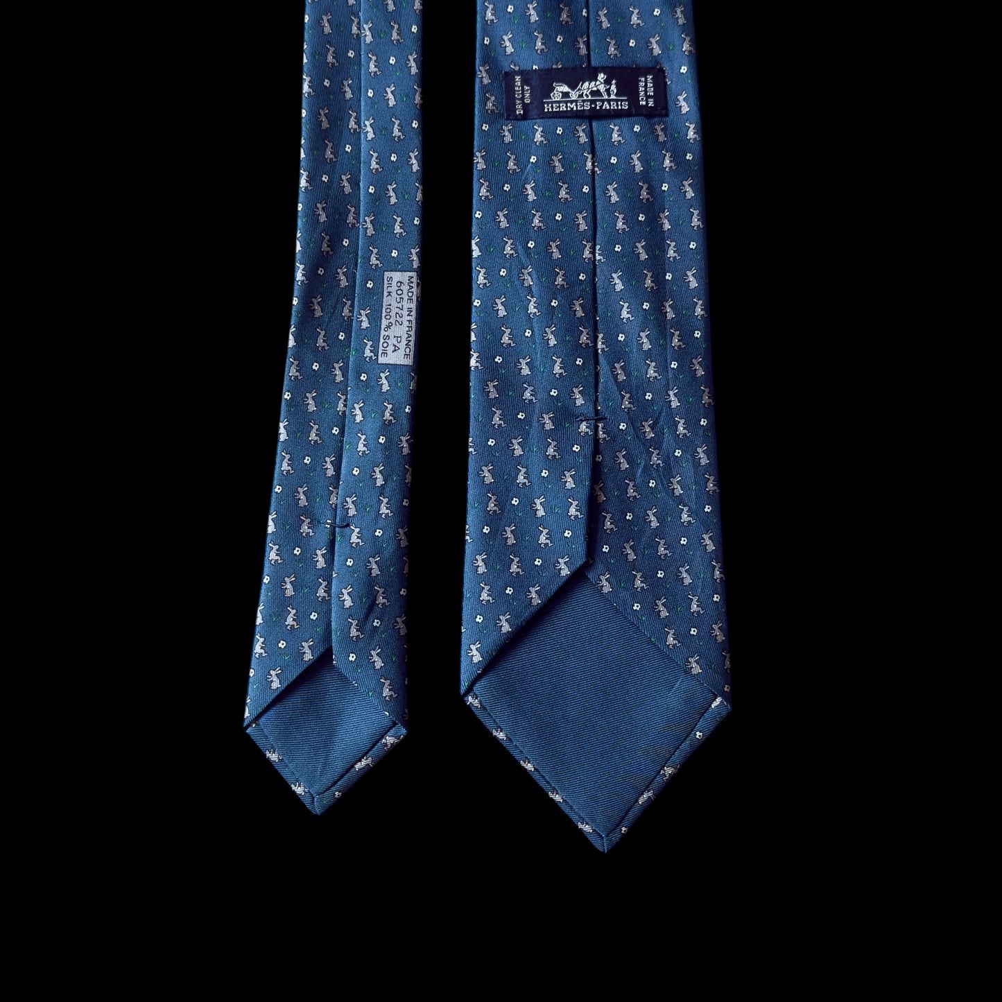Vintage Teal Rabbits Silk Tie by HERMES (7.8 cm by 159.5 cm)