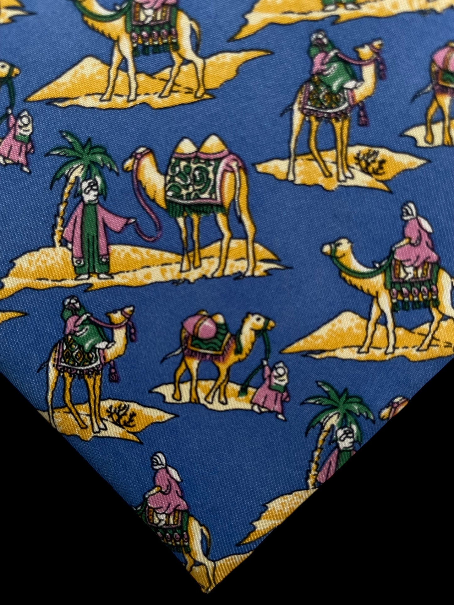 ALAIN FIGARET Vintage Blue Camels Silk Tie (9.2 cm by 148 cm) Normal Front Size.
