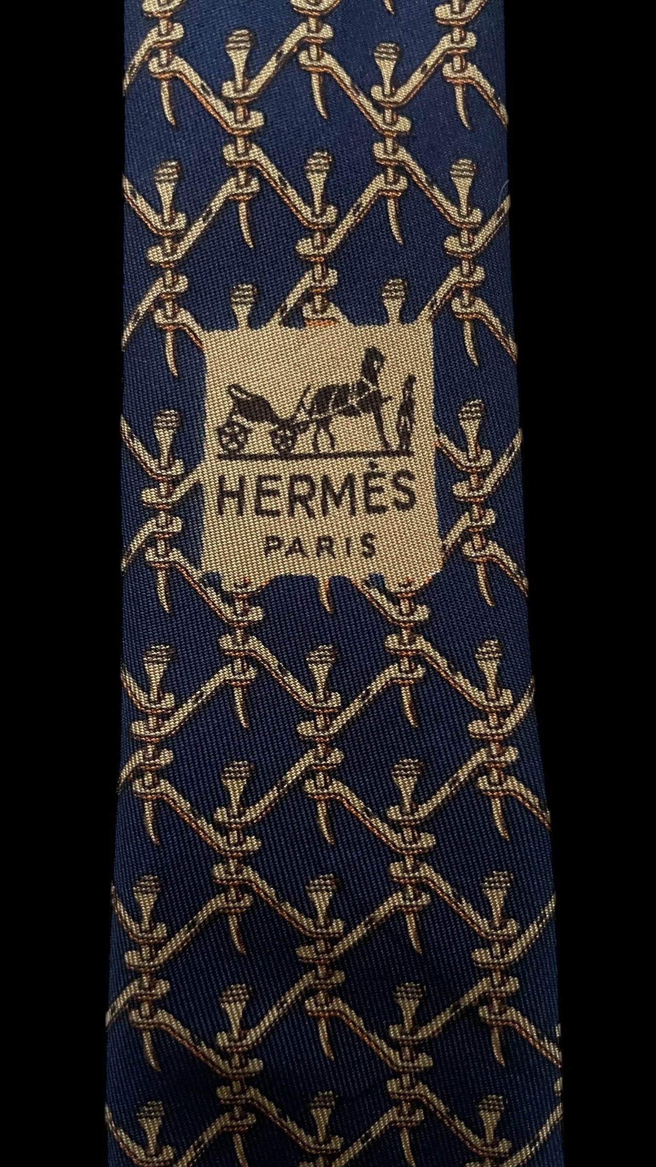 HERMES Vintage Navy Blue Mechanic Silk Tie (9.2 cm by 134 cm) Medium Front Size.