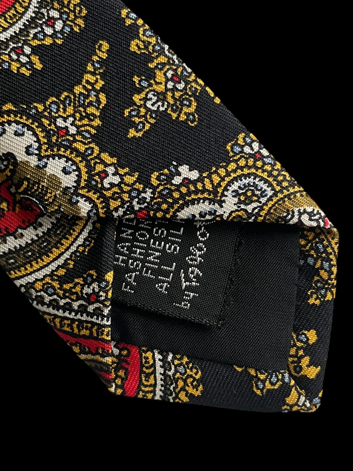 I. MAGNIN & Co Vintage Black Paisley Silk Tie (6.6 cm by 136 cm) Small Front Size.