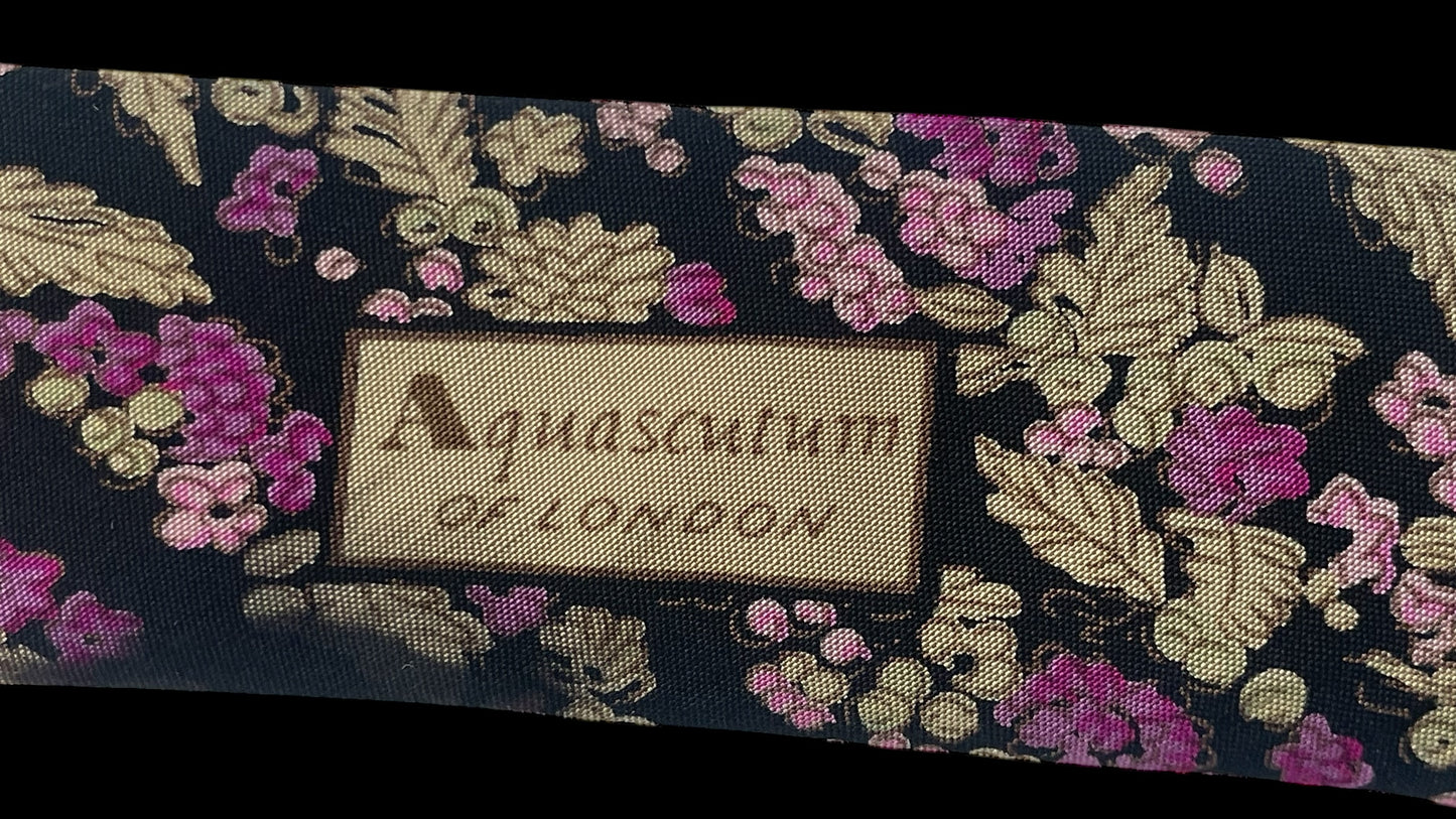 AQUASCUTUM Vintage Black Floral Silk Tie  (8.6 cm by 141 cm) Medium Front Size.