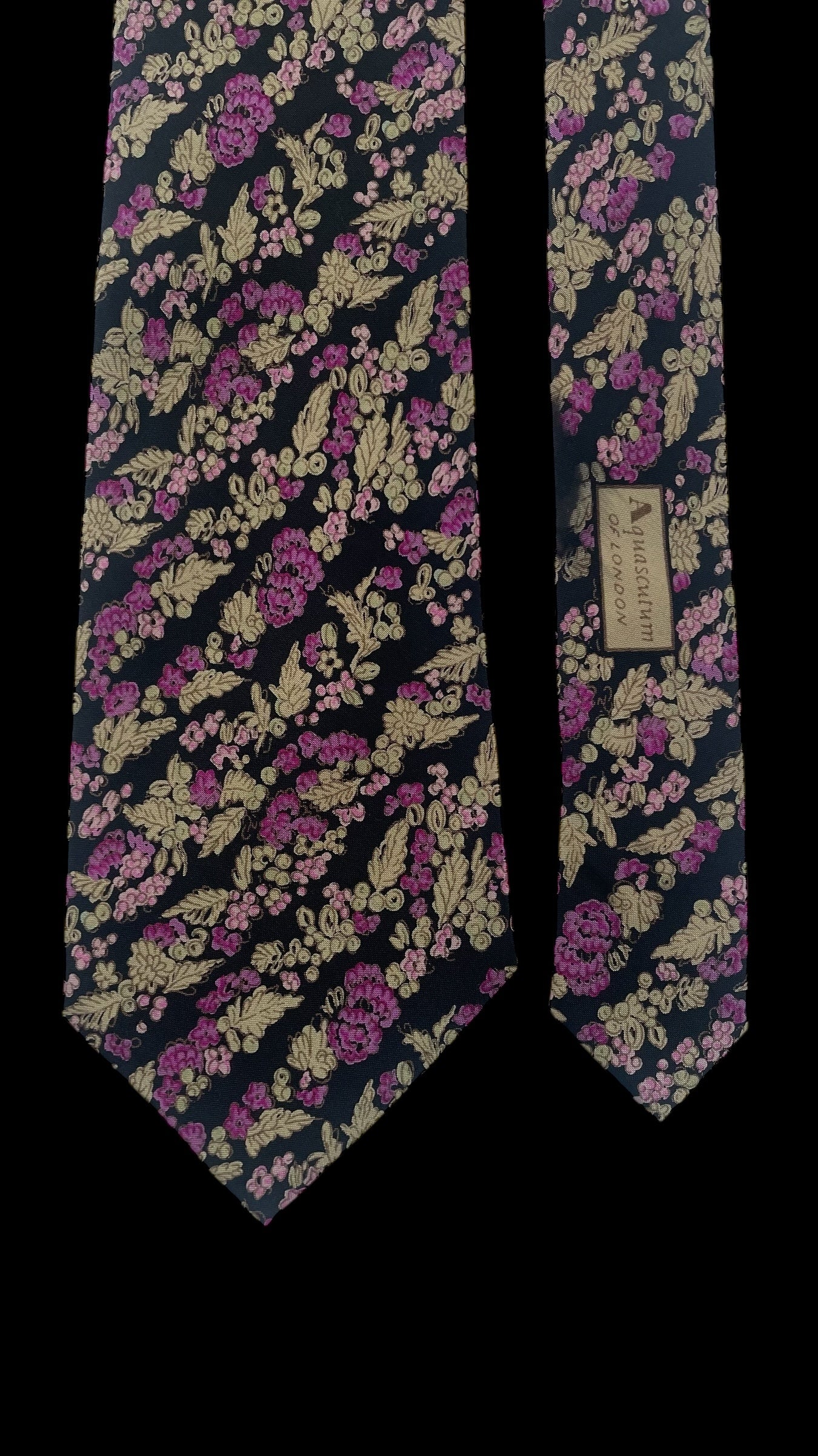 AQUASCUTUM Vintage Black Floral Silk Tie  (8.6 cm by 141 cm) Medium Front Size.
