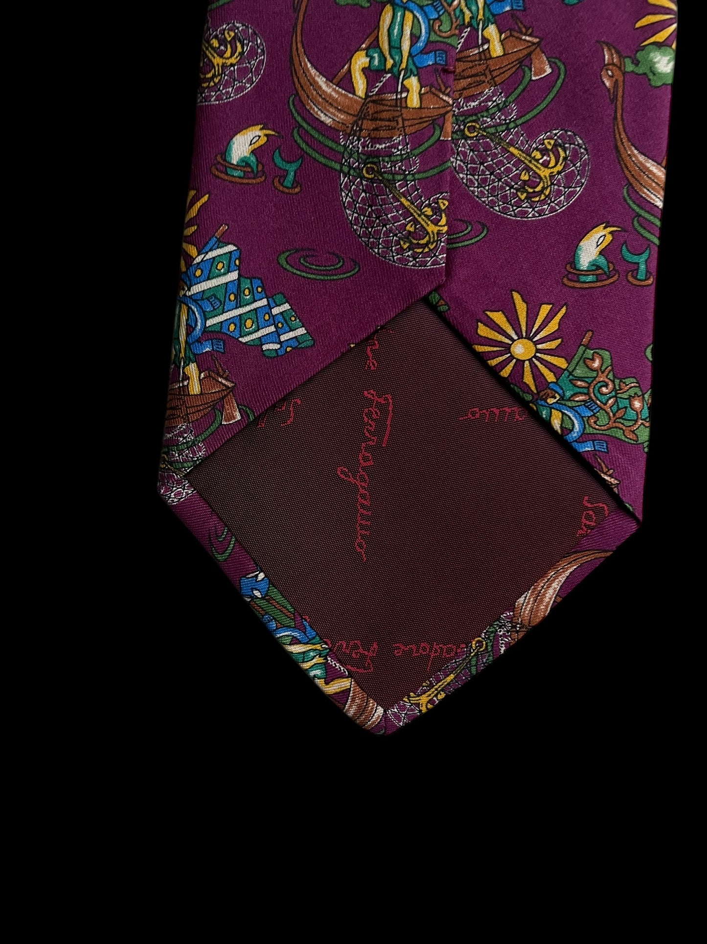 SALVATORE FERRAGAMO Vintage Dark Purple Novelty Silk Tie (9.4 cm by 140 cm) New in Box.