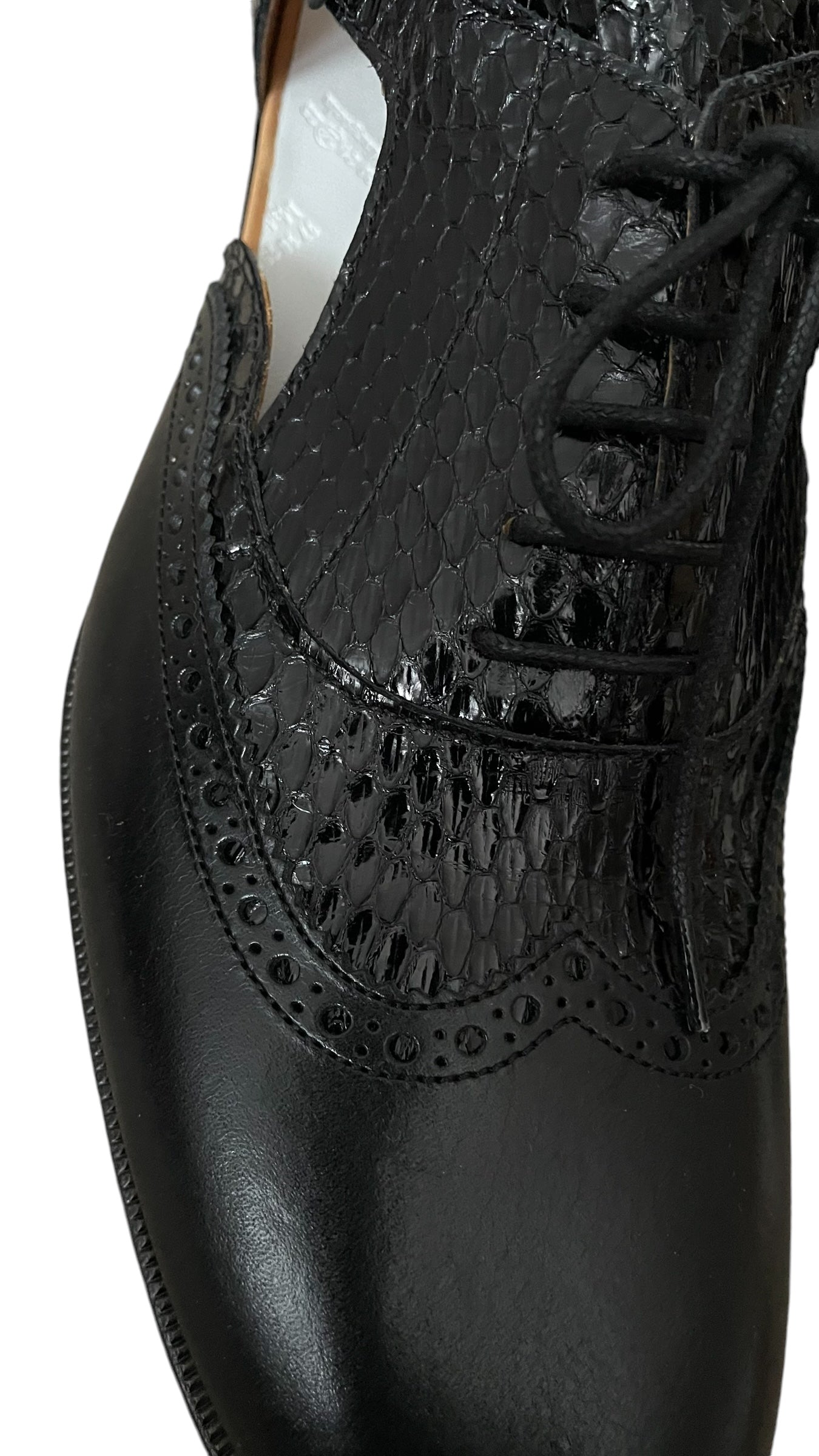 MAISON MARGIELA Women’s Black Leather Lace-Up Open Shoes (Euro Size 41) U.K. 8