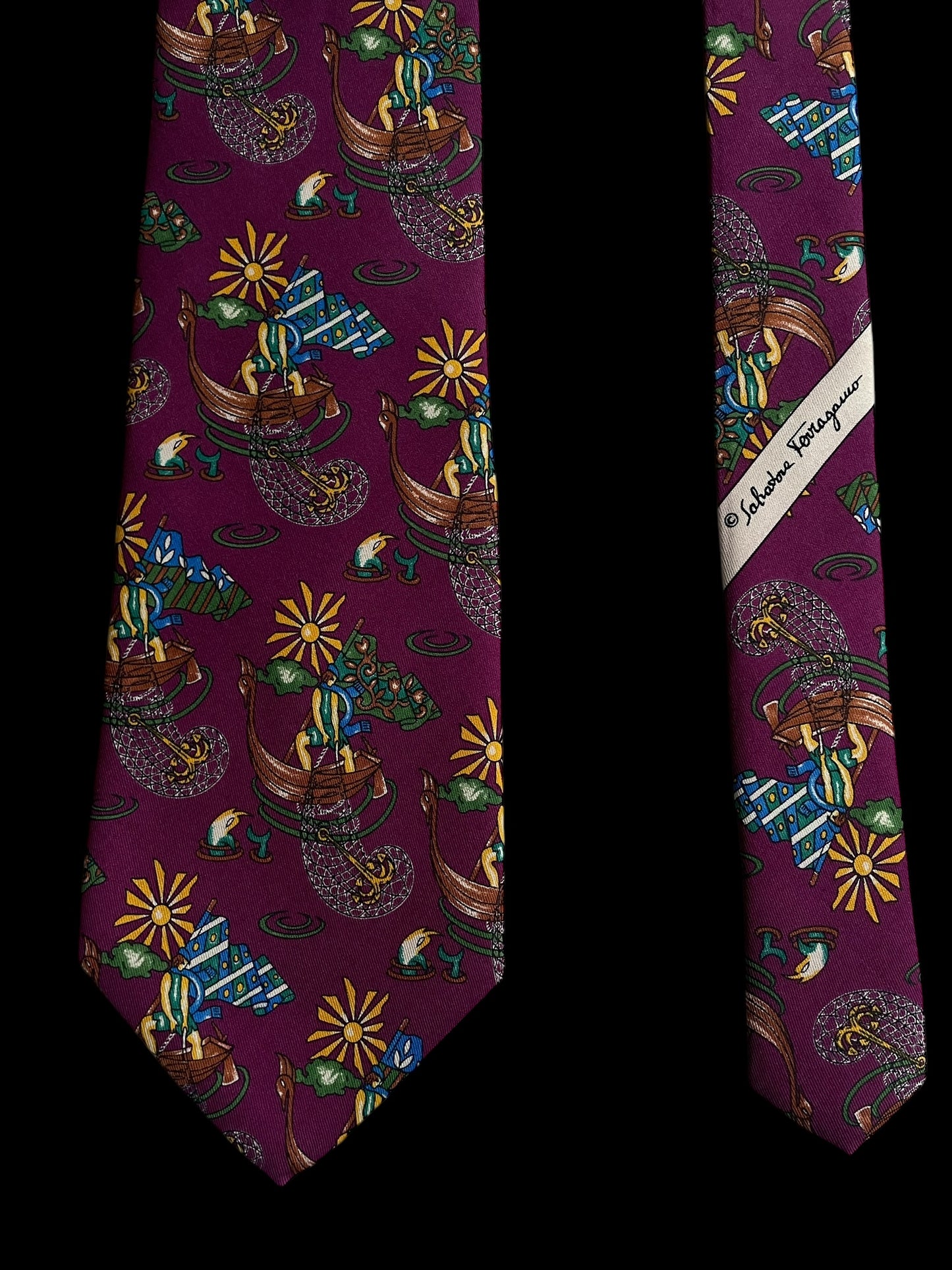 SALVATORE FERRAGAMO Vintage Dark Purple Novelty Silk Tie (9.4 cm by 140 cm) New in Box.