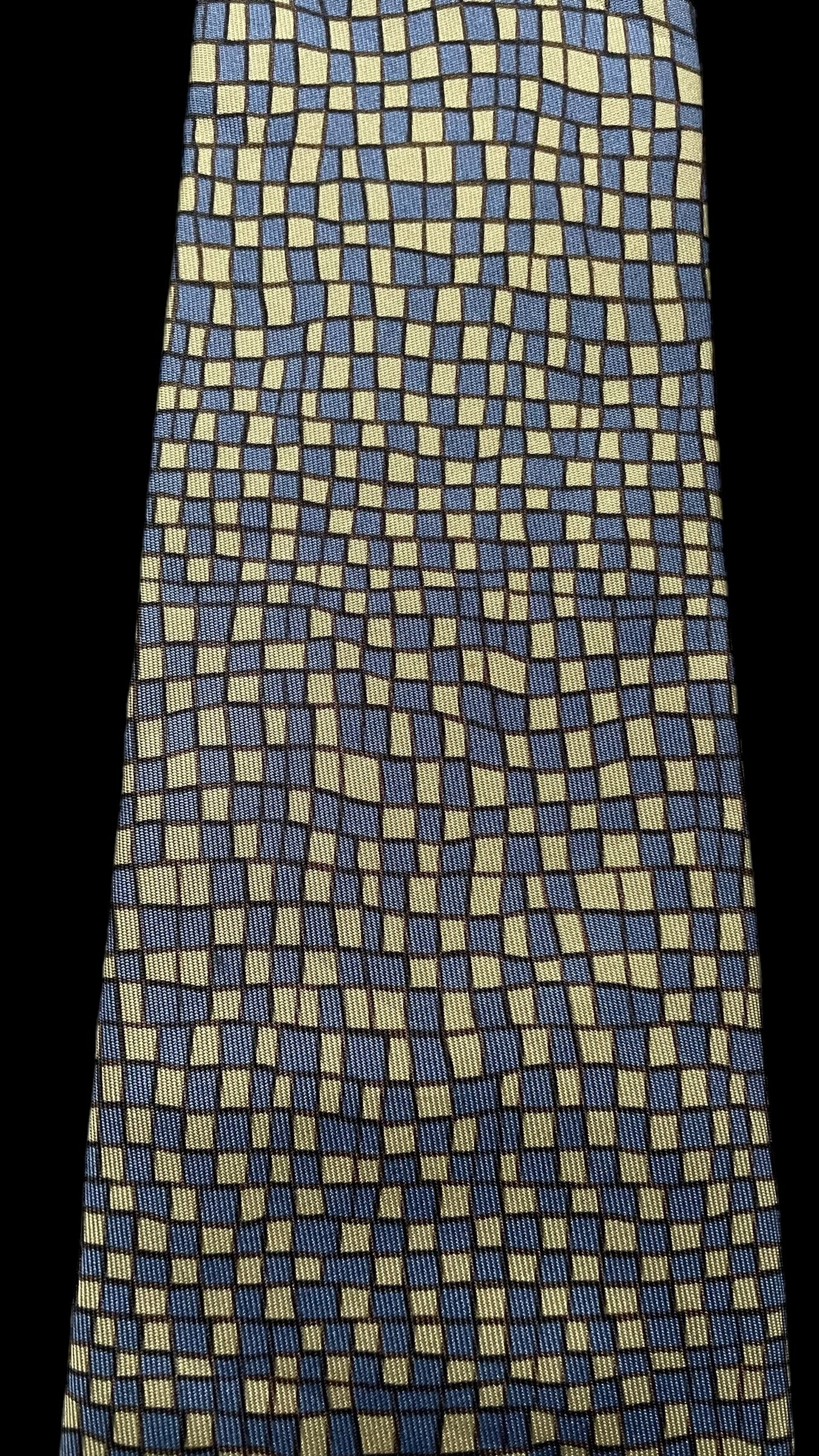 HERMES Vintage Blue Geometric Silk Tie (8.7 cm by 146 cm)