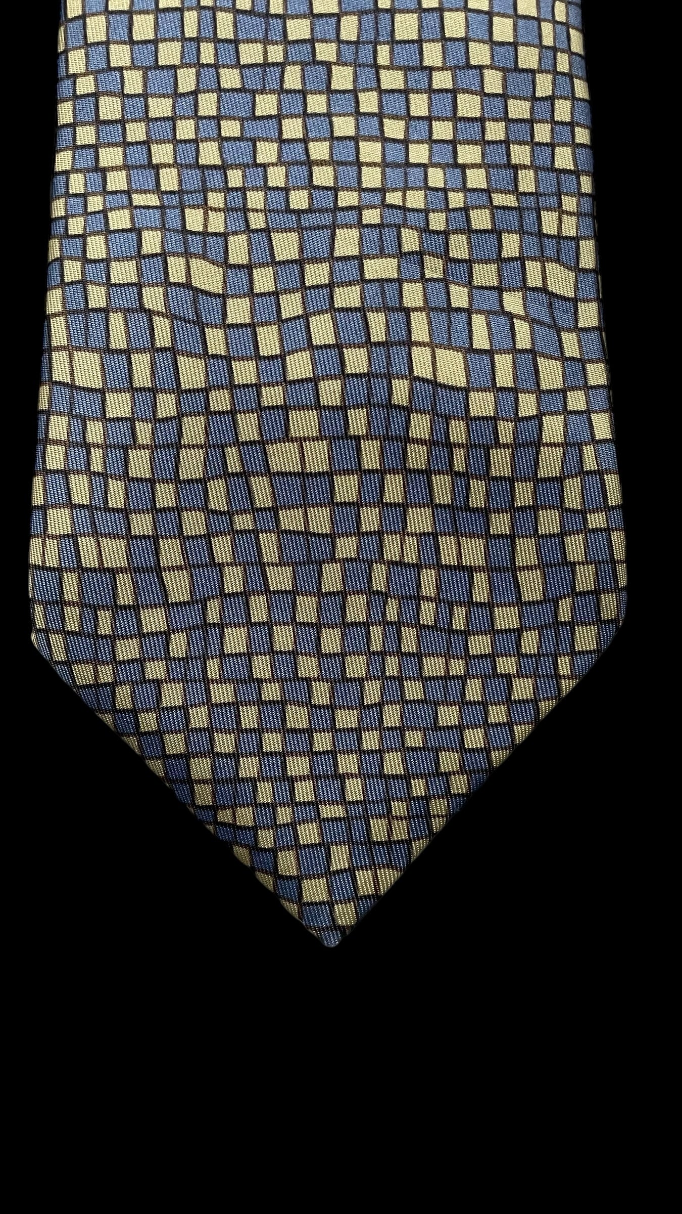 HERMES Vintage Blue Geometric Silk Tie (8.7 cm by 146 cm)