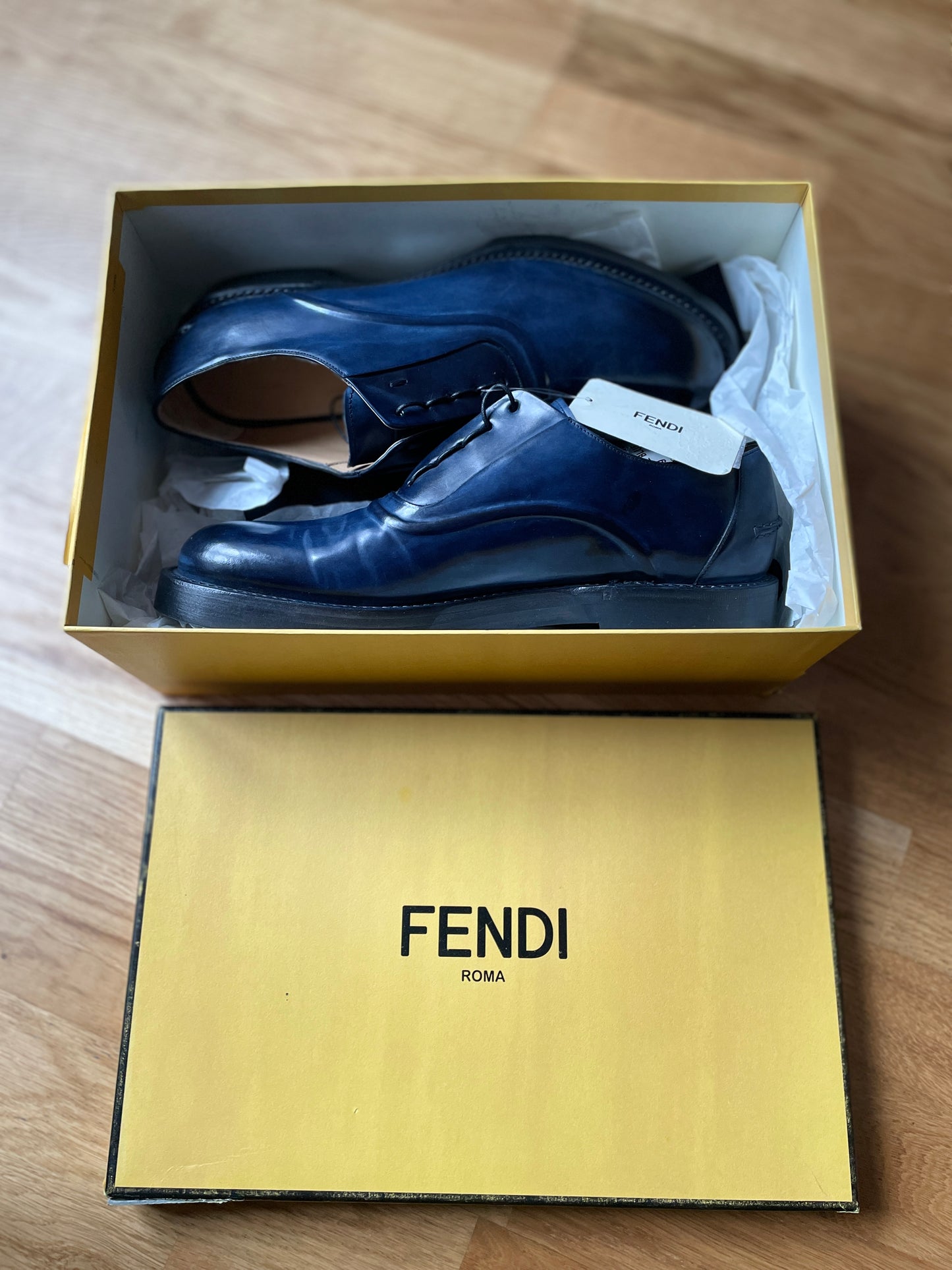 FENDI( new) Men’s Navy Blue Leather Lace Up Shoes (Size U.K. 9)