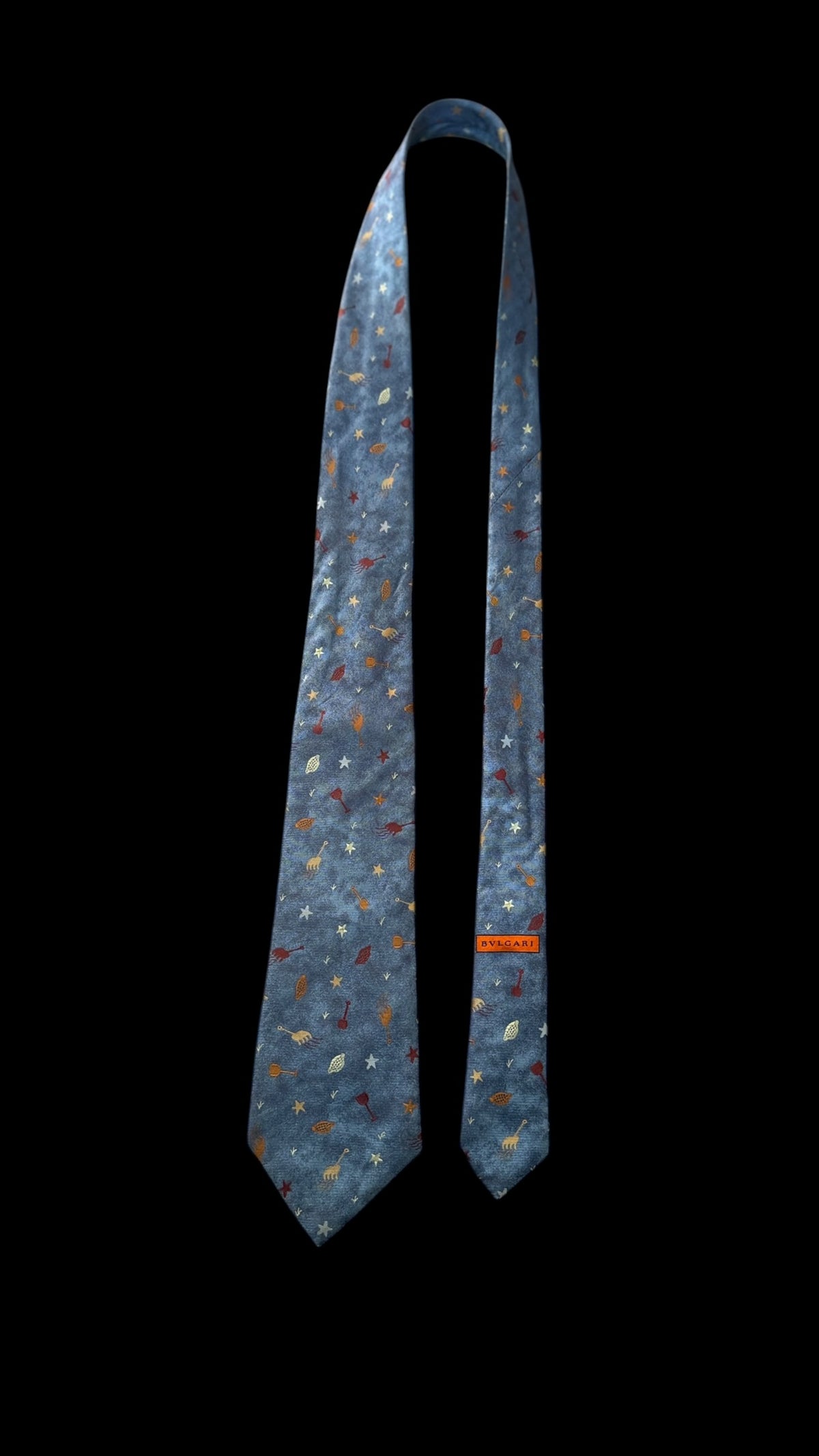 BVLGARI vintage 7-fold blue novelty crepe silk jacquard tie.