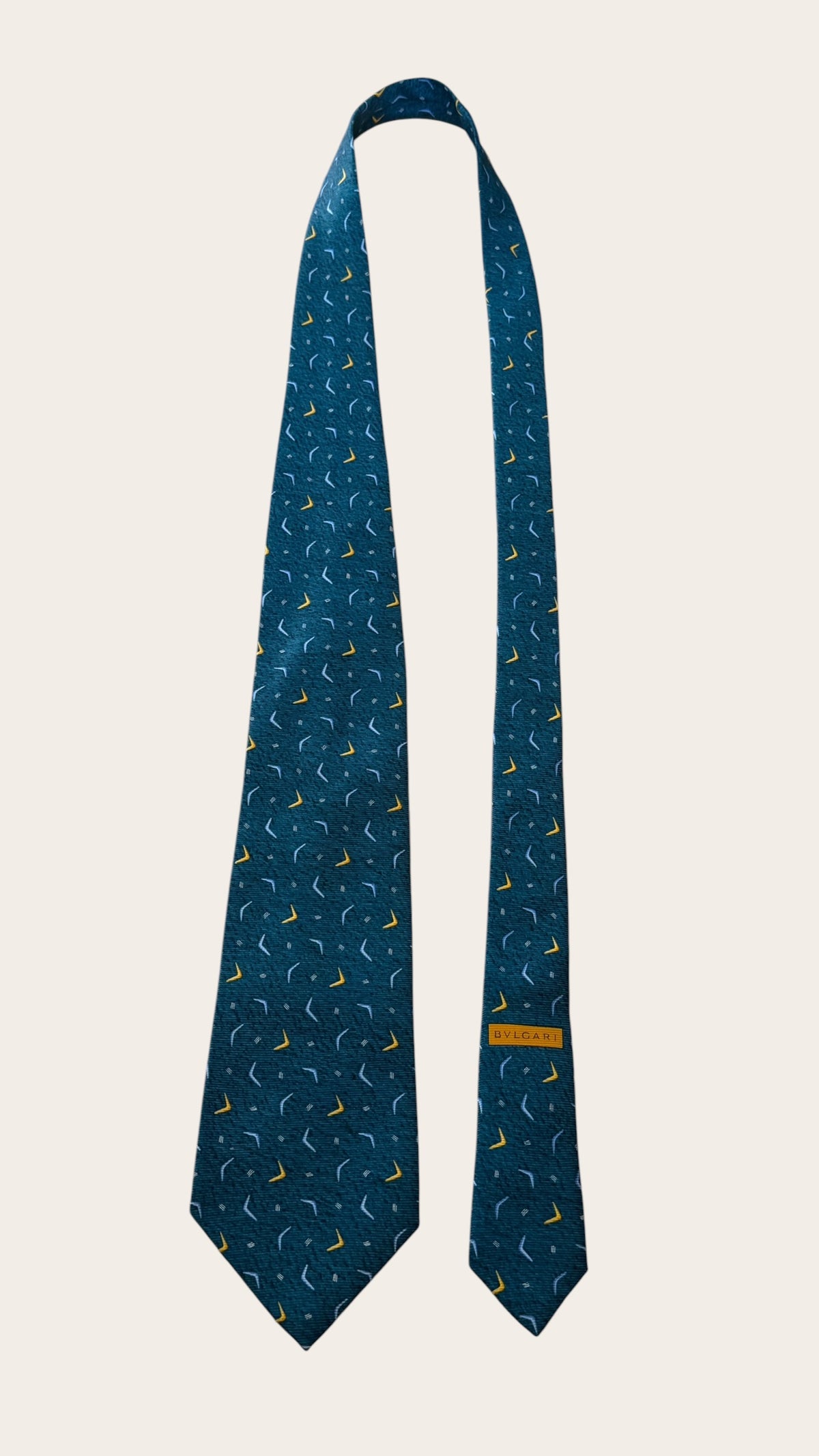 BVLGARI vintage 7-fold teal novelty crepe silk tie.