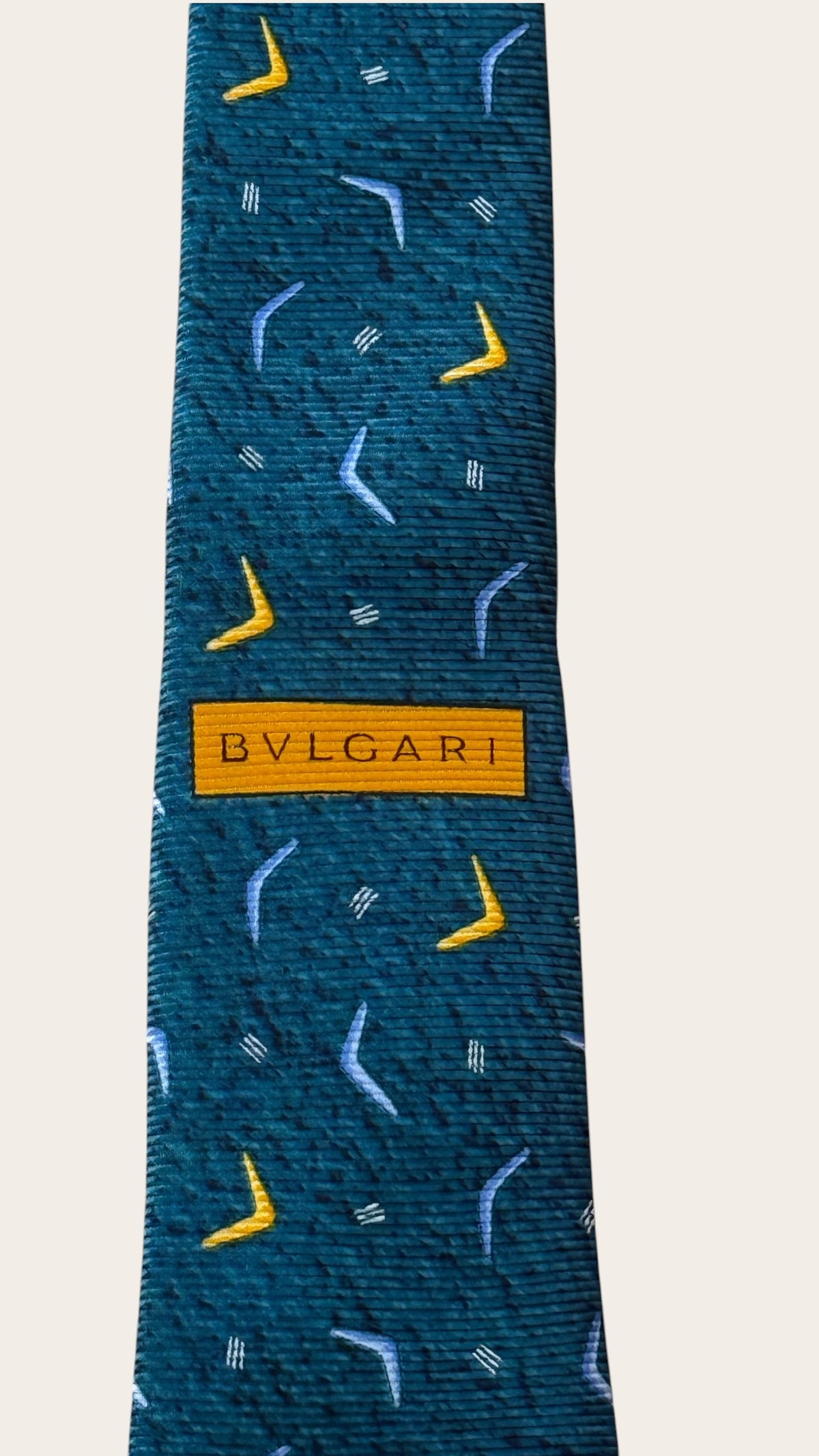 BVLGARI vintage 7-fold teal novelty crepe silk tie.