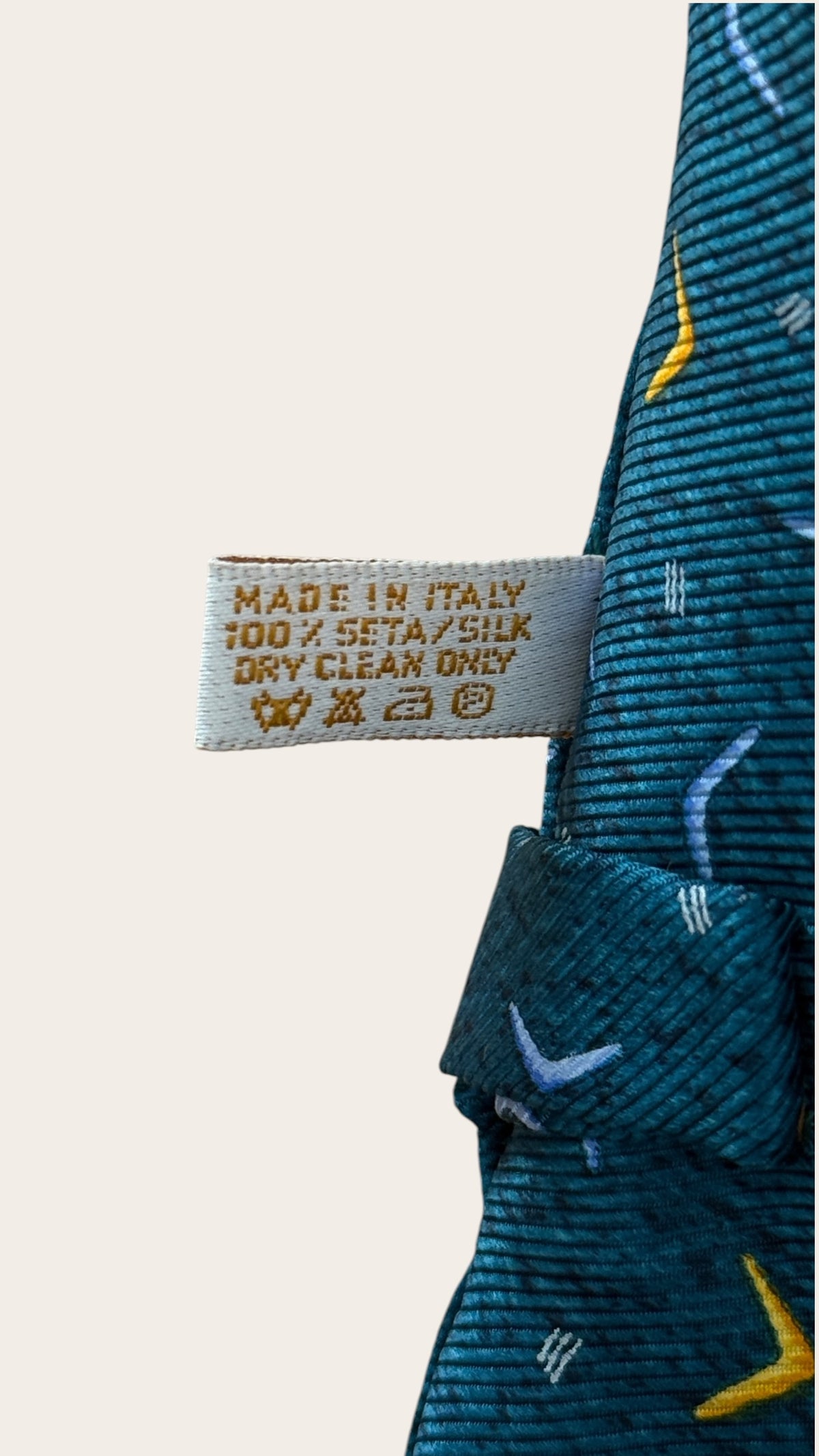 BVLGARI vintage 7-fold teal novelty crepe silk tie.