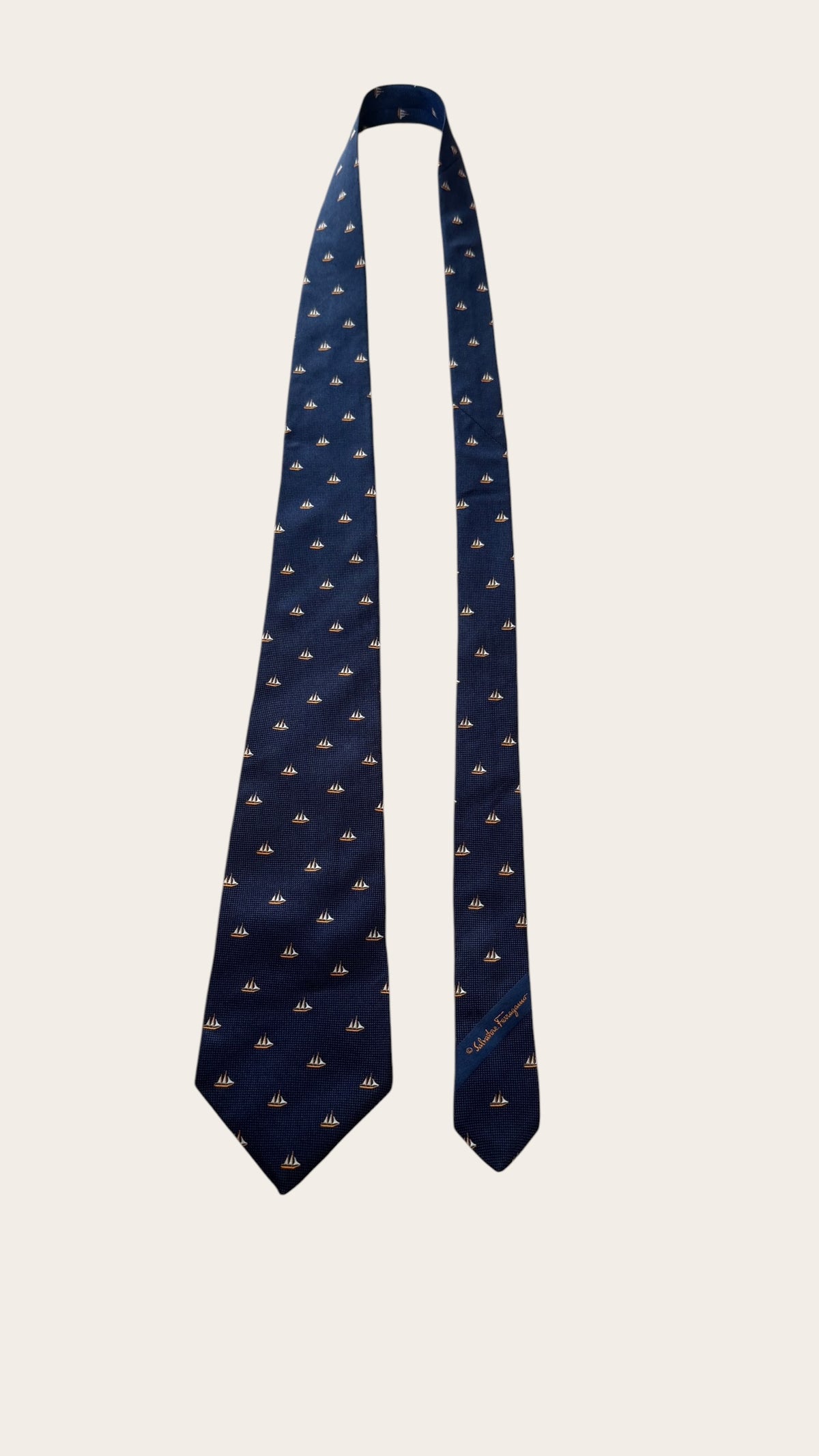 SALVATORE FERRAGAMO vintage navy blue boats silk tie.