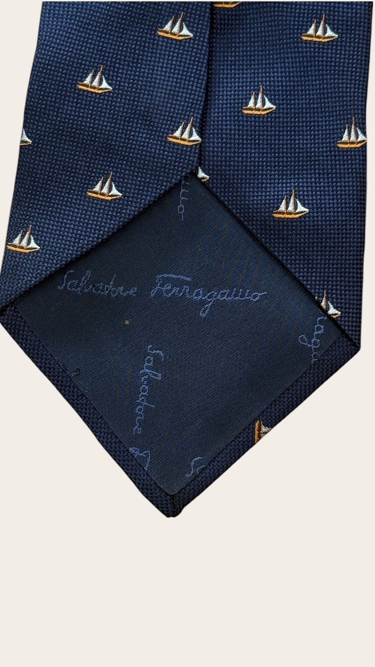 SALVATORE FERRAGAMO vintage navy blue boats silk tie.