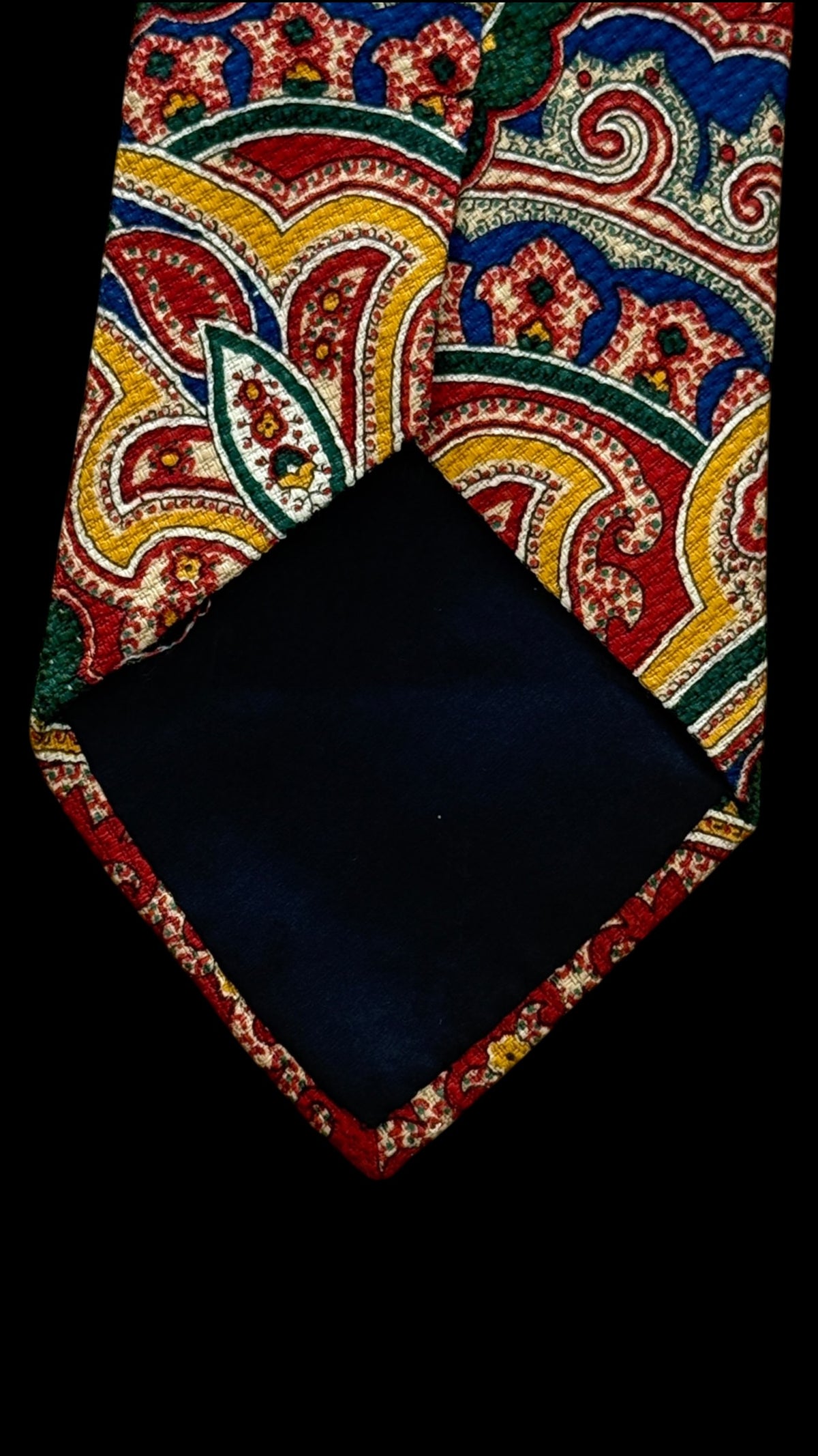 ETRO vintage green paisley silk tie.