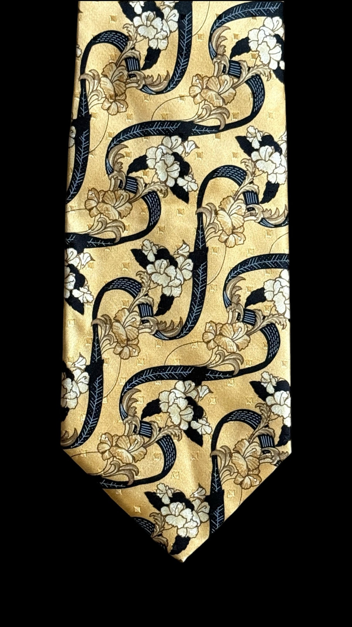 GIANFRANCO FERRE Vintage Printed Crepe Silk Jacquard Tie.