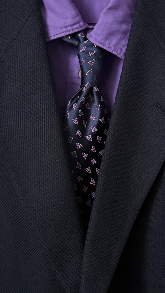 CHARVET Vintage Navy blue Abstract Printed Silk Tie.