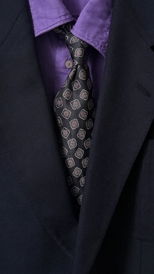 CHANEL Vintage Printed Silk Tie.