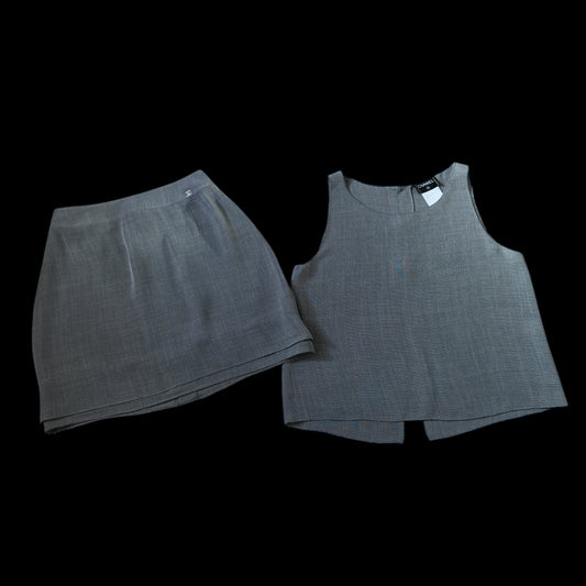 CHANEL Vintage Grey Top/Skirt Set . Size 36 (Extra Small).