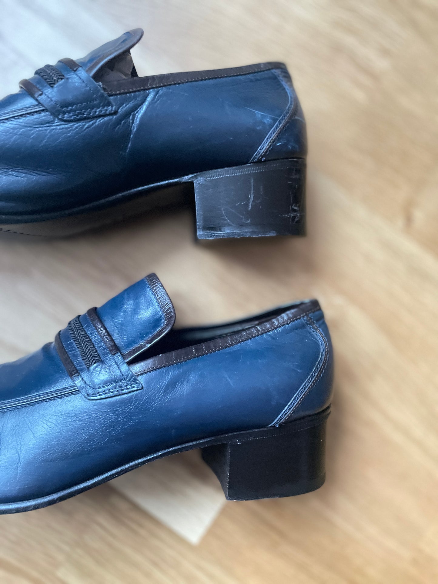 GUCCI Men’s Navy Blue Leather Shoes (Size 43.5 E)