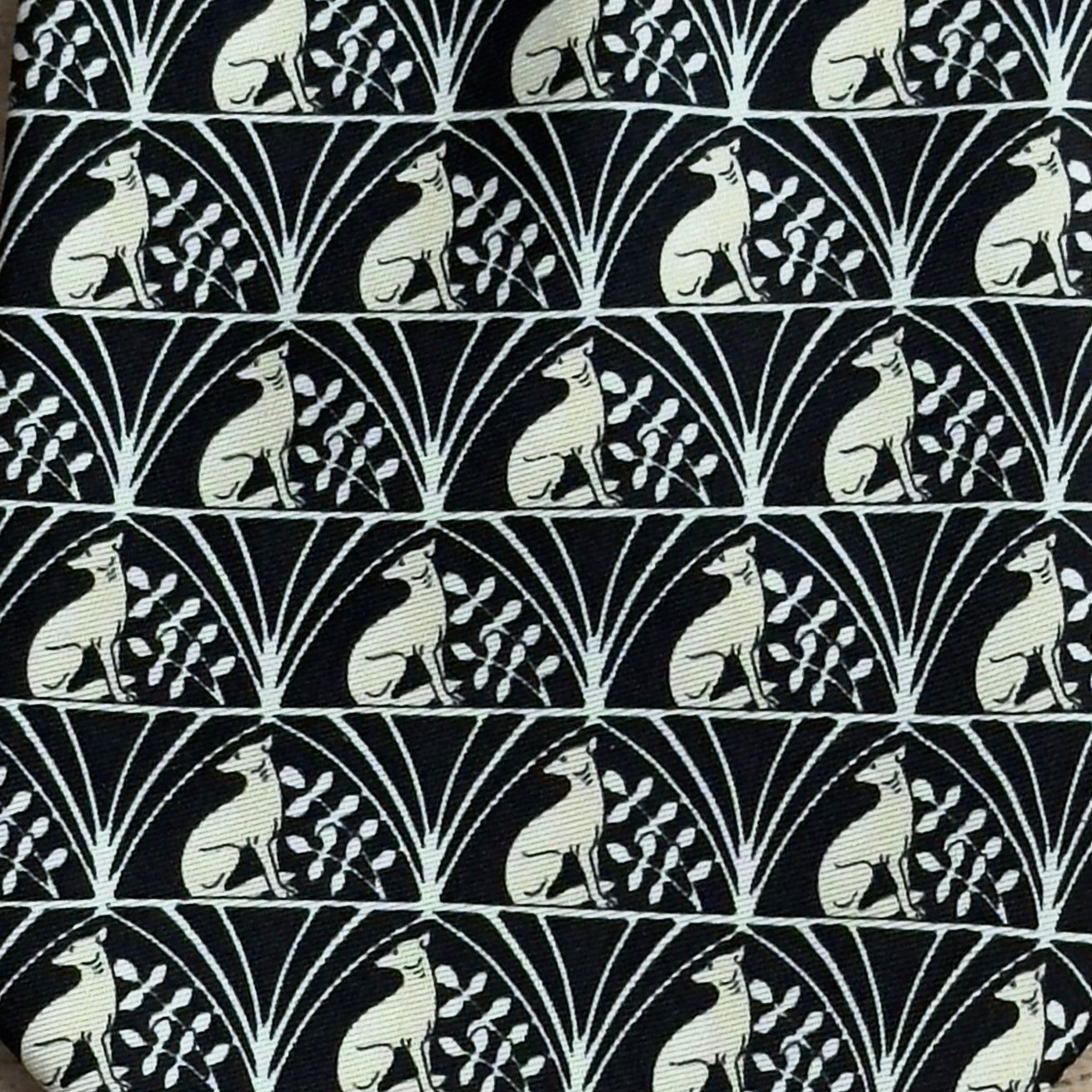 LANVIN Vintage Black Dog/Floral Logos Silk Tie (9.6 cm by 151 cm)