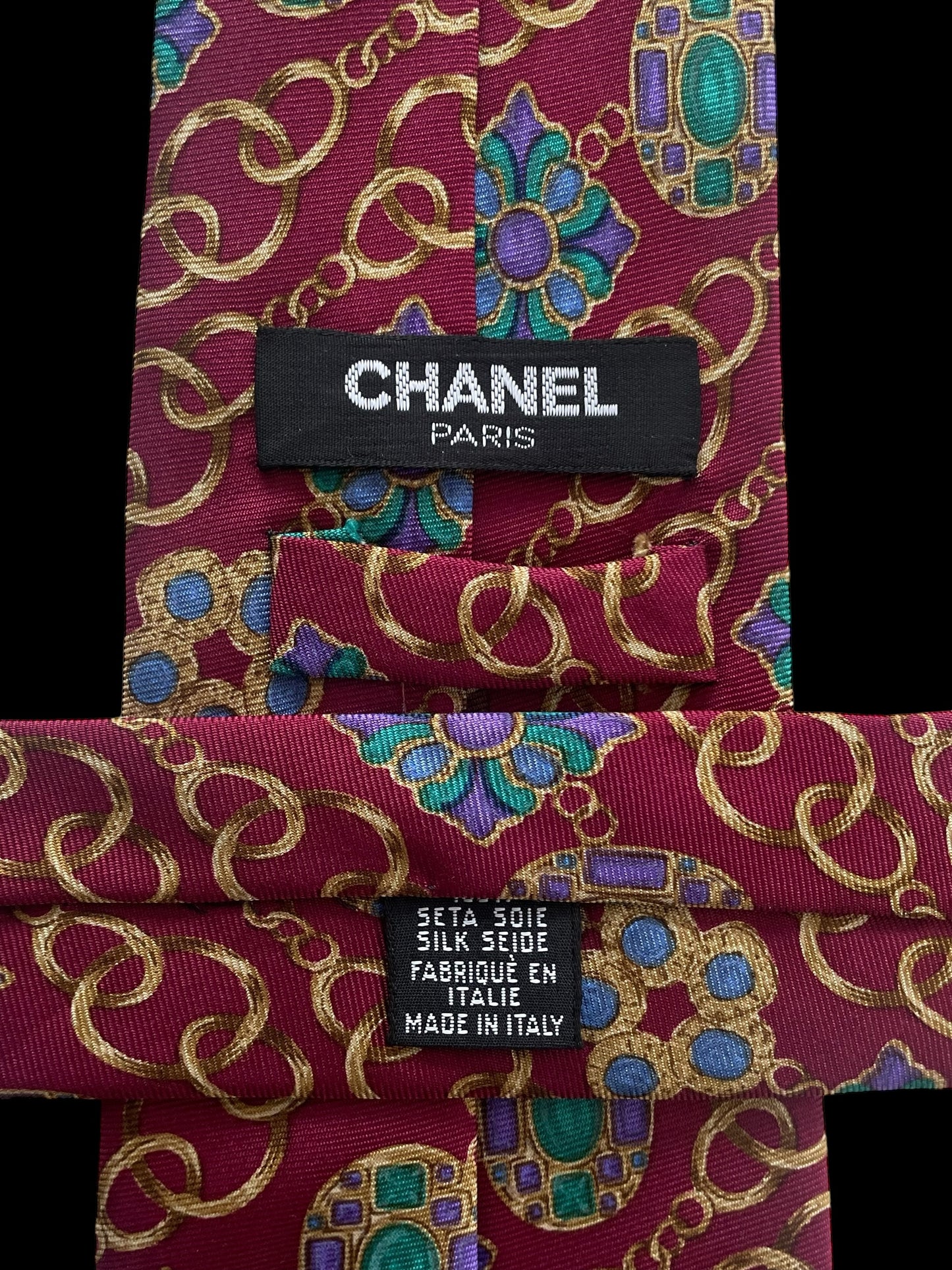 CHANEL Vintage Silk Tie (8.7 cm by 143 cm). Burgundy Jewel Printed