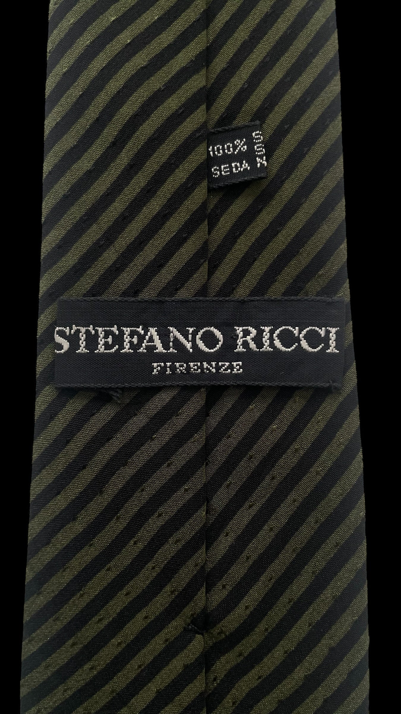 Stefano Ricci Vintage Dark Green Striped Crepe Silk Jacquard Tie (6.8 cm by 148 cm) Skinny front size.