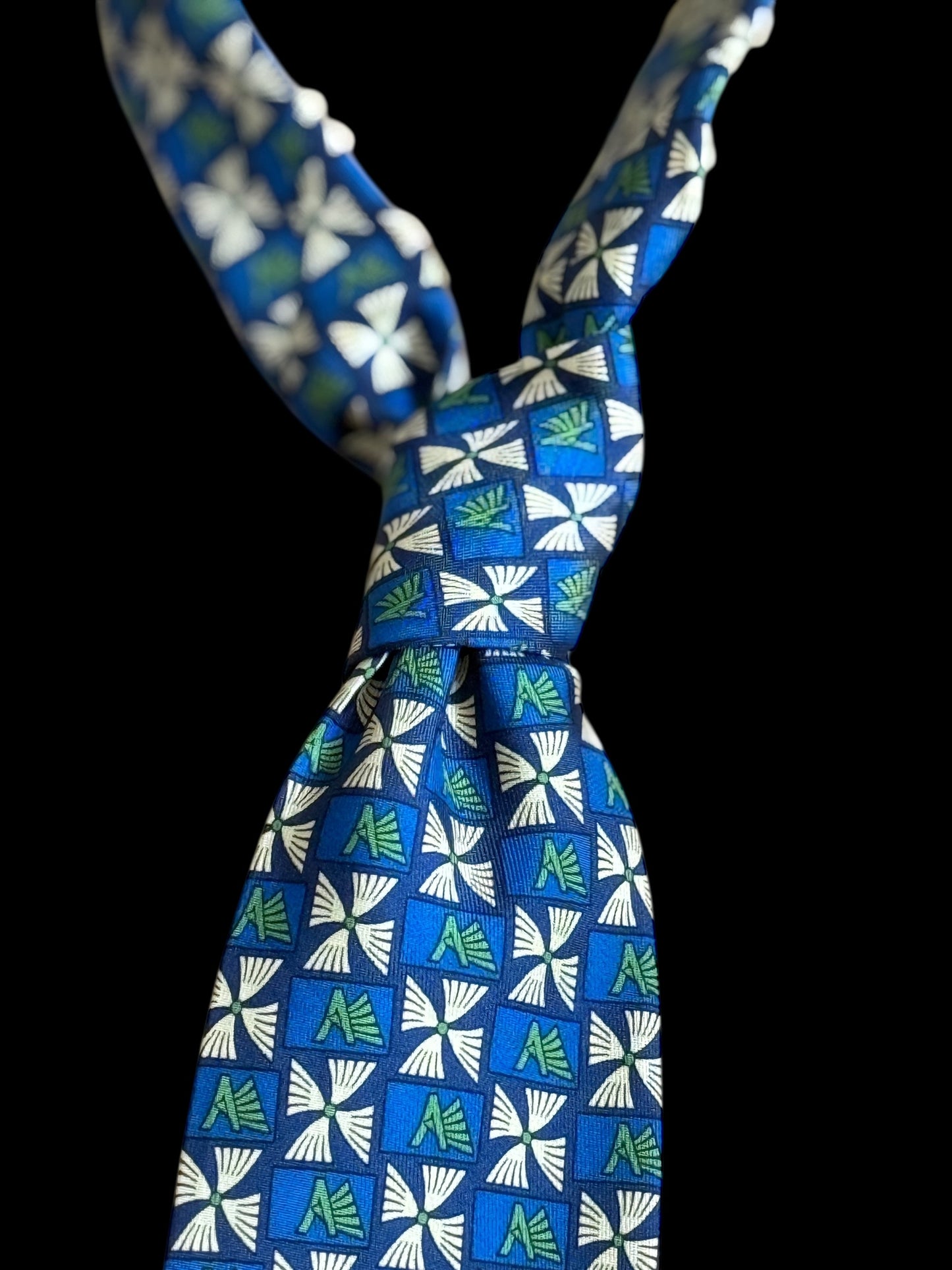 CREATION PROJECTIF   Vintage Navy Blue Abstract Silk Tie (9 cm by 151 cm)