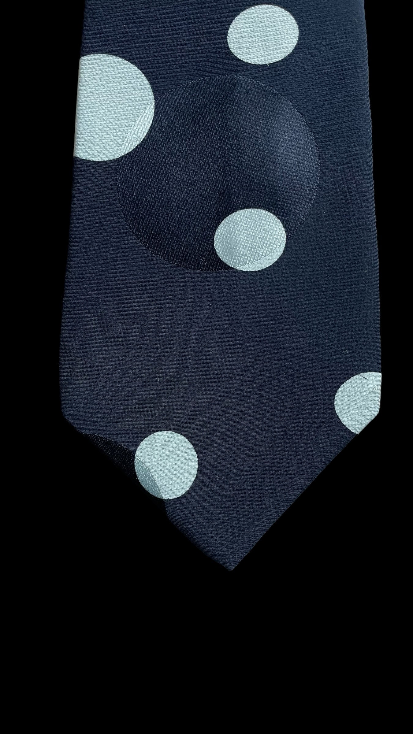 Vintage navy blue bold polka dots crepe silk jacquard tie by BRIONI (8.7 cm by 148 cm)