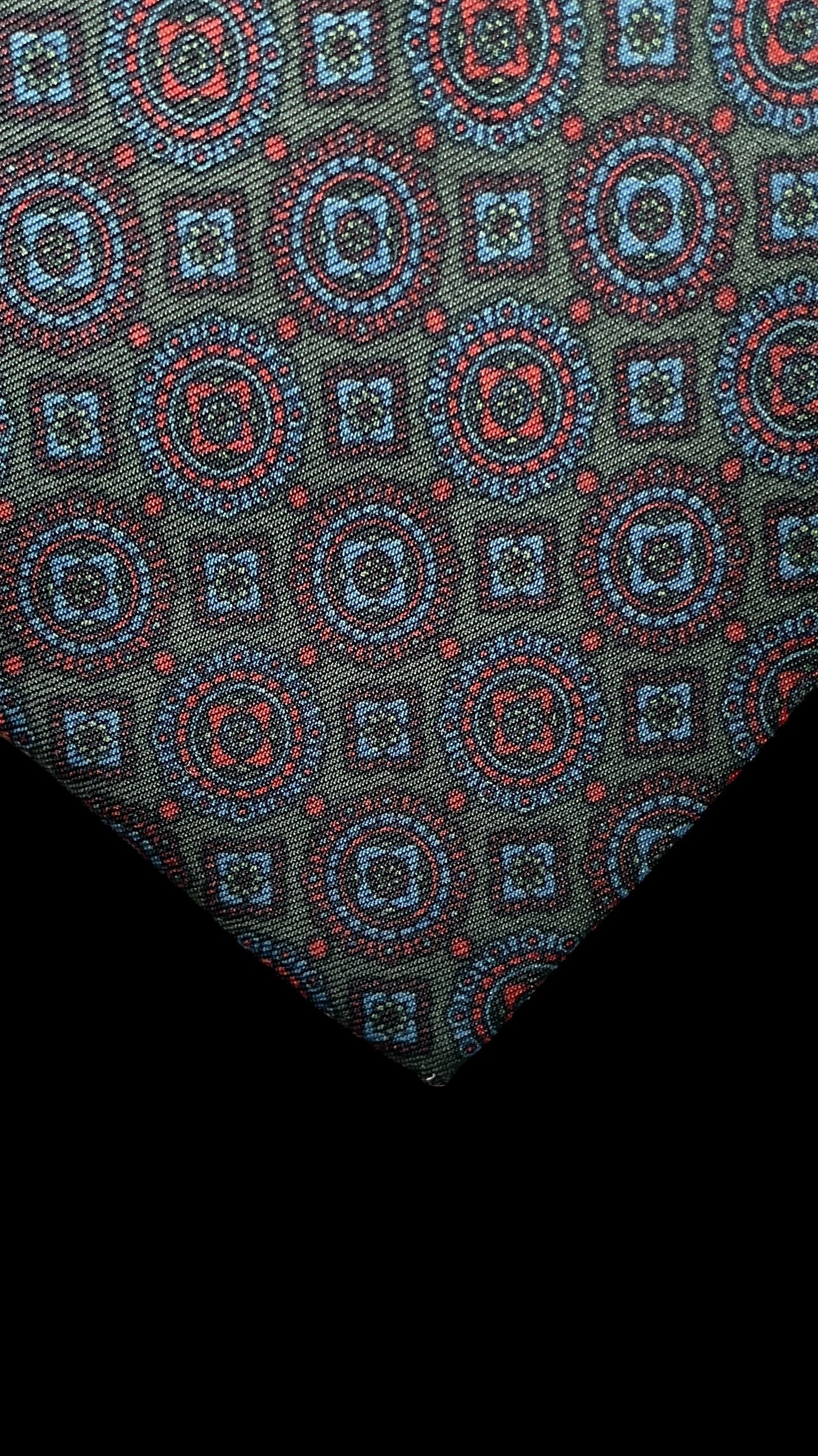 Ermenegildo Zegna Vintage Silk Tie (6.8 cm by 144 cm) Dark Green Paisley Printed.