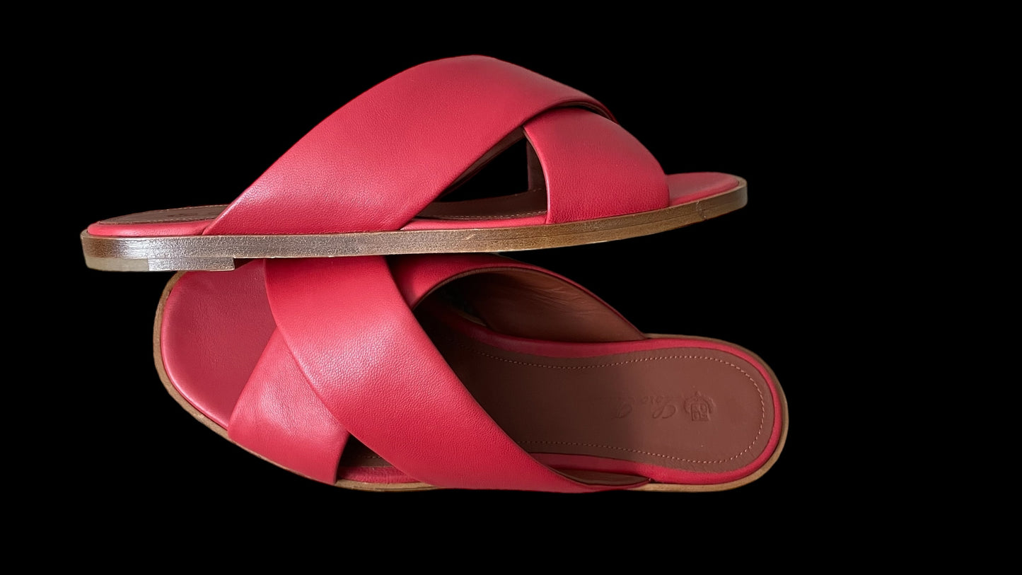 LORO PIANA Women’s Magenta Leather Flat Flip-Up Sandals (Euro Size 37) U.K. 4