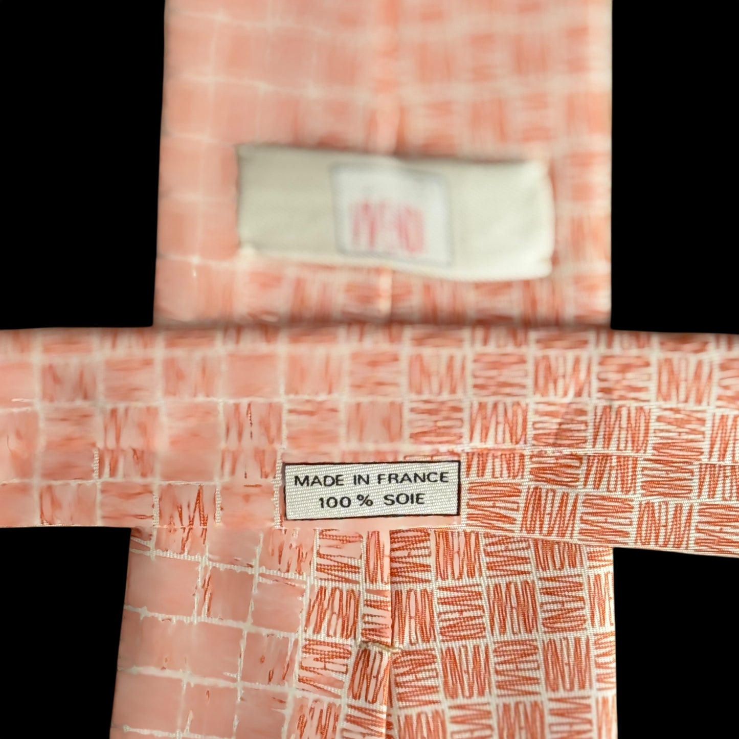 Vintage White Logos Silk Tie By VIVENDI (8.8 cm by 151 cm)