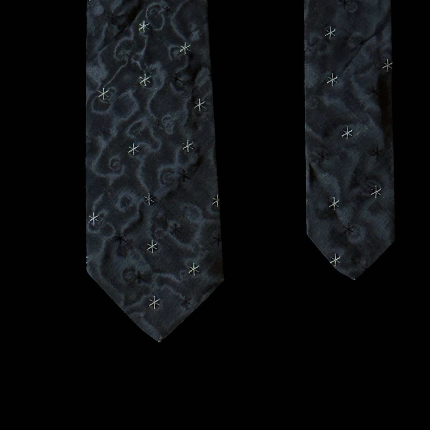 Vintage Black Abstract Silk Jacquard Tie By A. SULKA Company (6.5 cm by 132 cm)