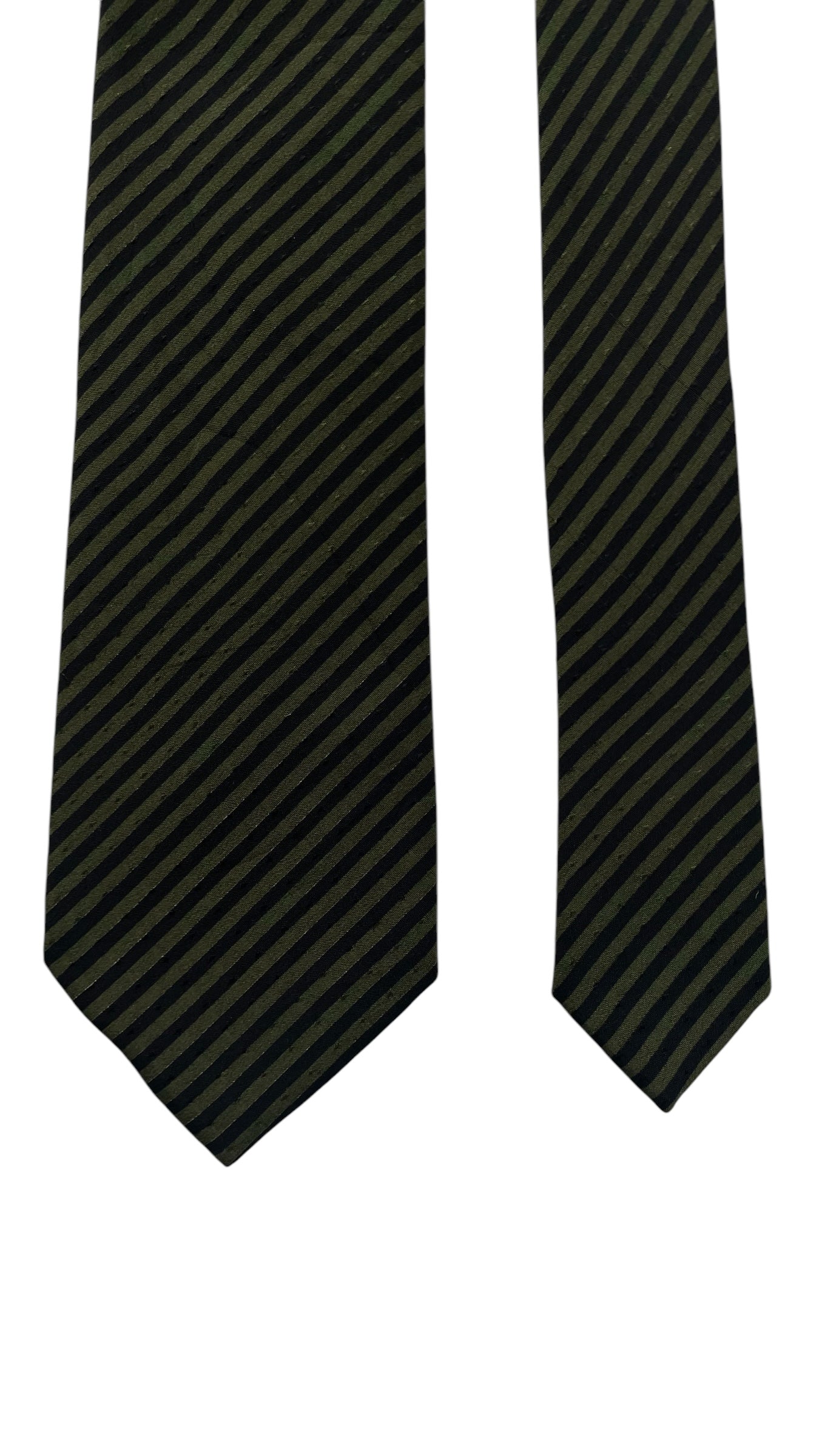 Stefano Ricci Vintage Dark Green Striped Crepe Silk Jacquard Tie (6.8 cm by 148 cm) Skinny front size.