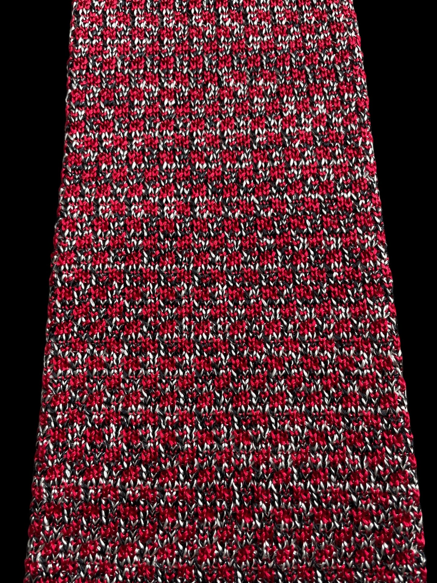 FABRI Vintage Red Knitted Silk Tie  (9.7 cm by 140.5 cm)