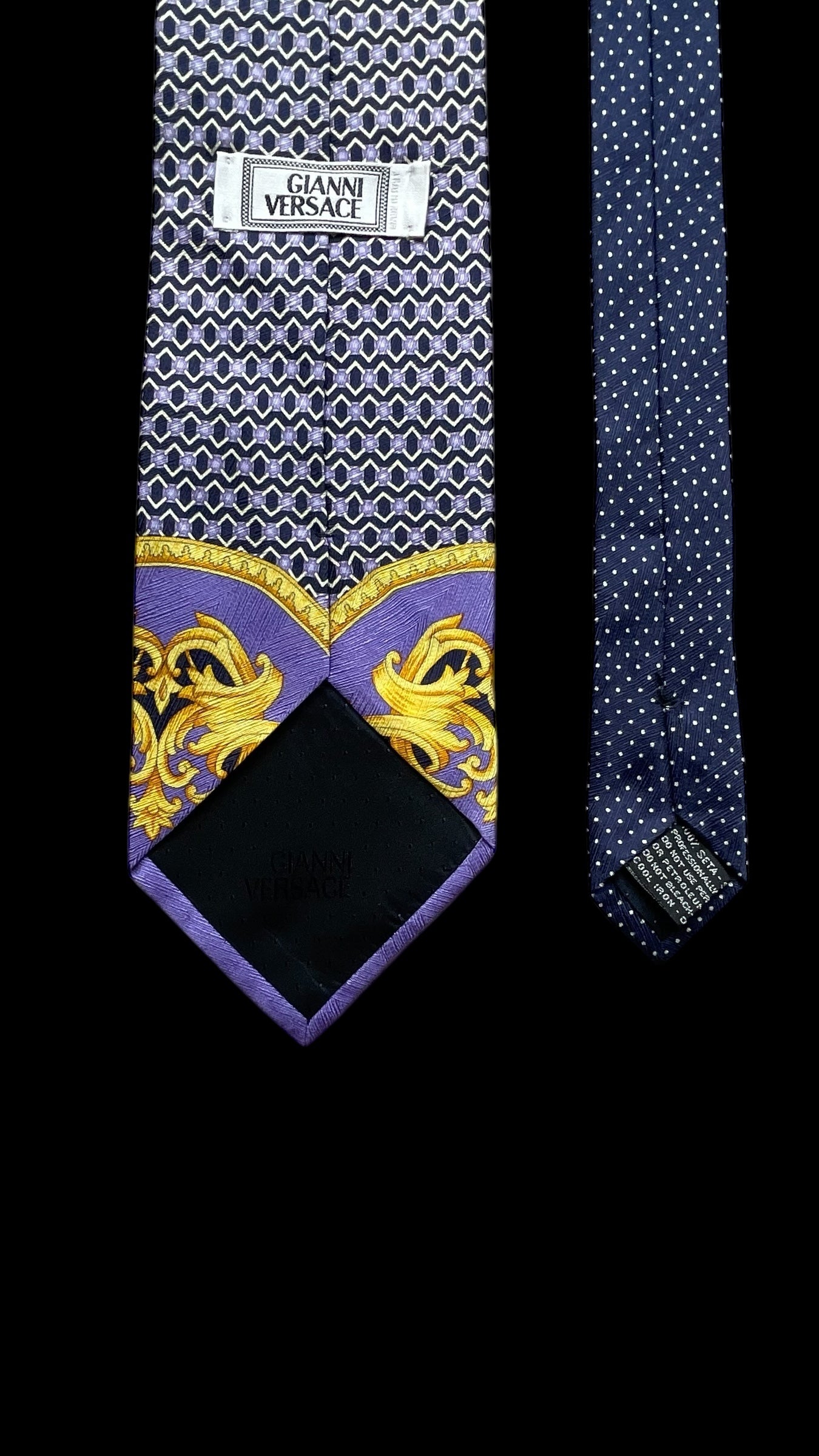 Vintage Navy Blue/Purple Baroque Silk Jacquard Tie by GIANNI VERSACE (9.7 cm by 145 cm)