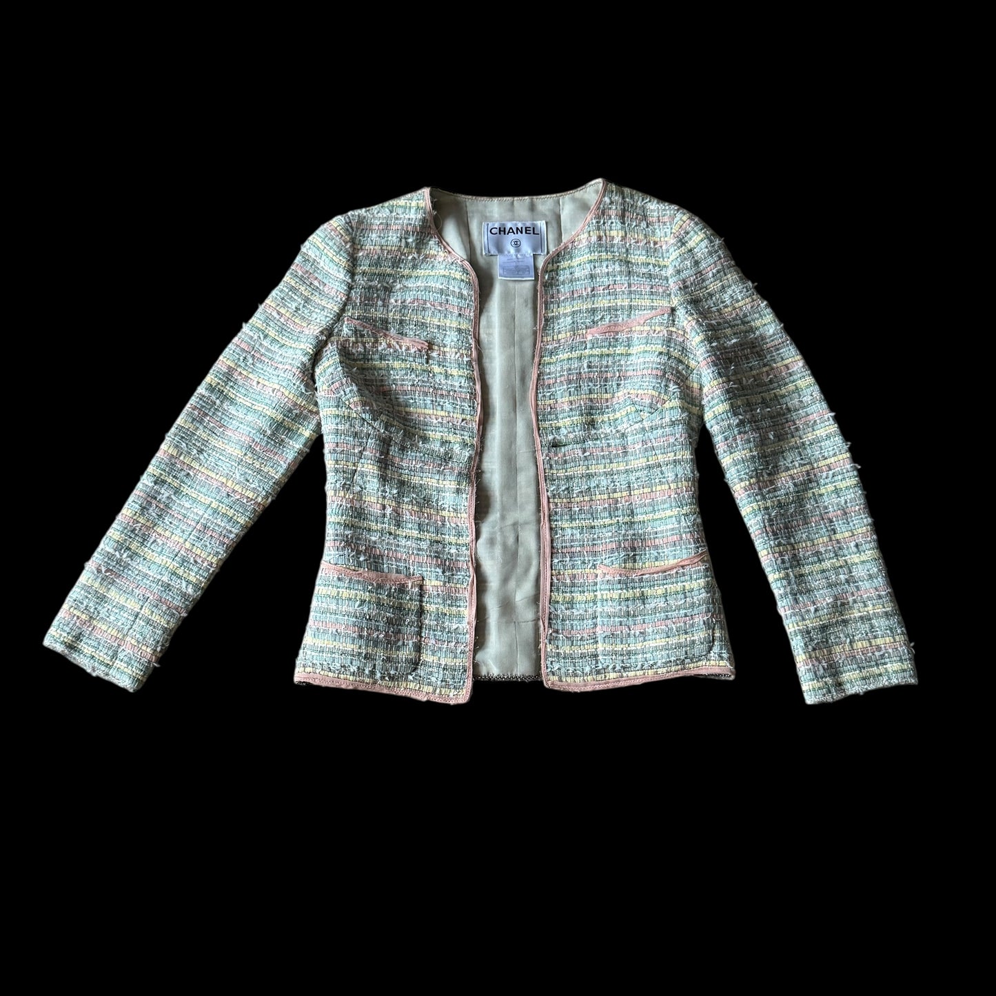 CHANEL Vintage Light Grey Tweed Jacket. Size 34 (Extra Small).