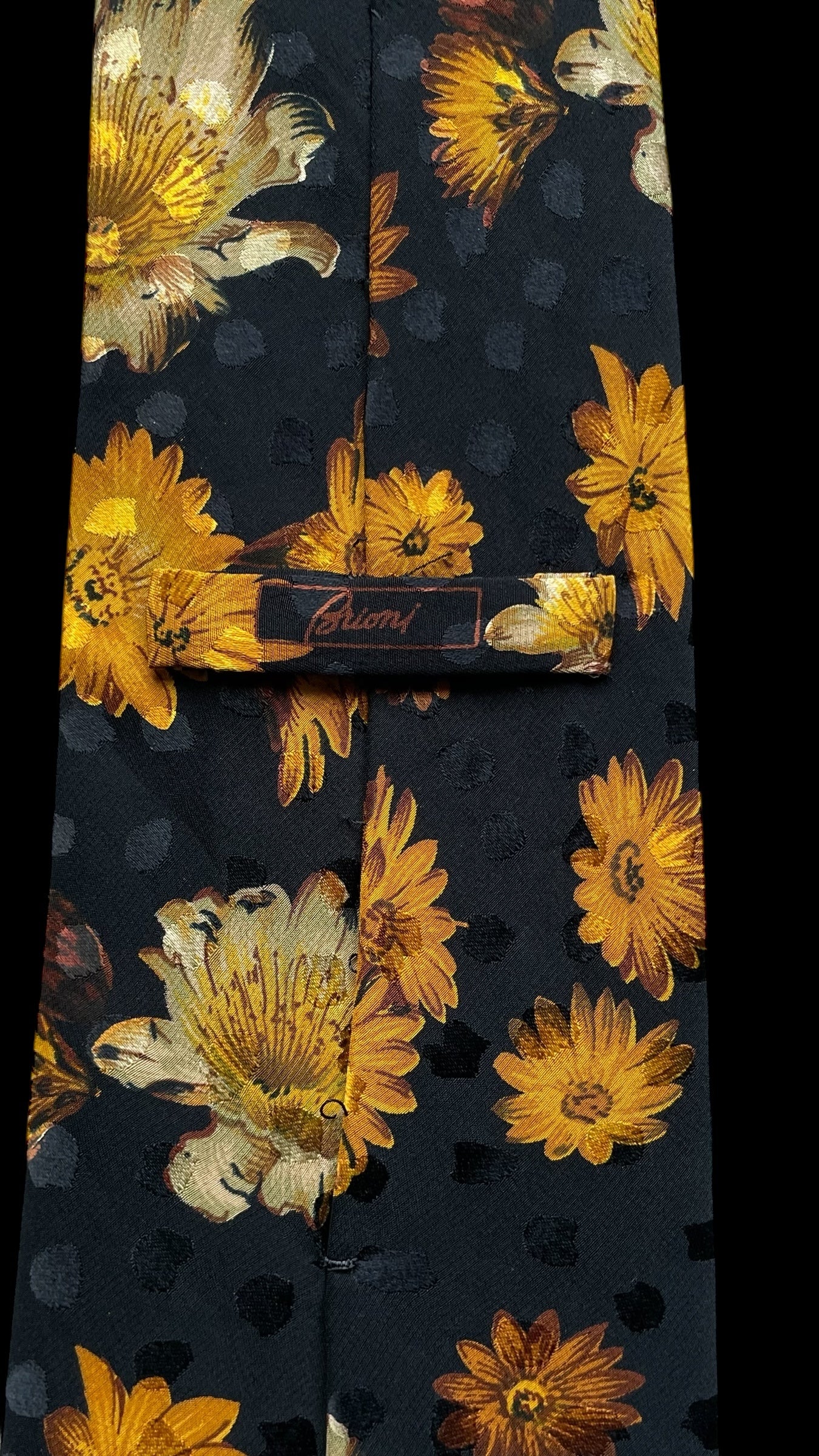 Vintage Black Floral Silk Jacquard Tie by BRIONI (9.5 cm by 150 cm)