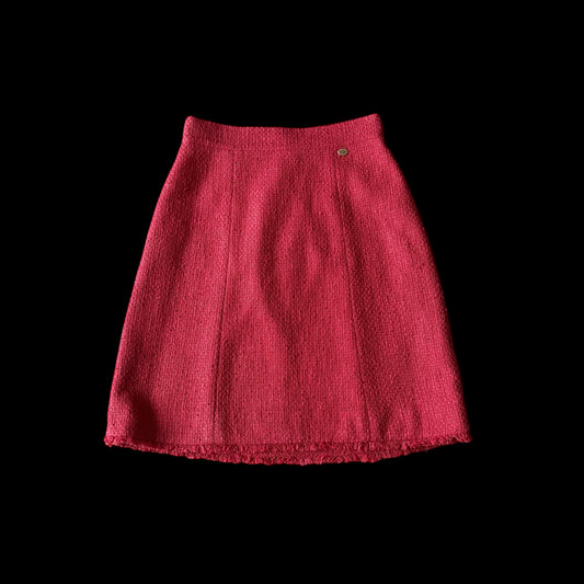 CHANEL Vintage Pink Tweed Skirt. Size 42 (Medium/Small)