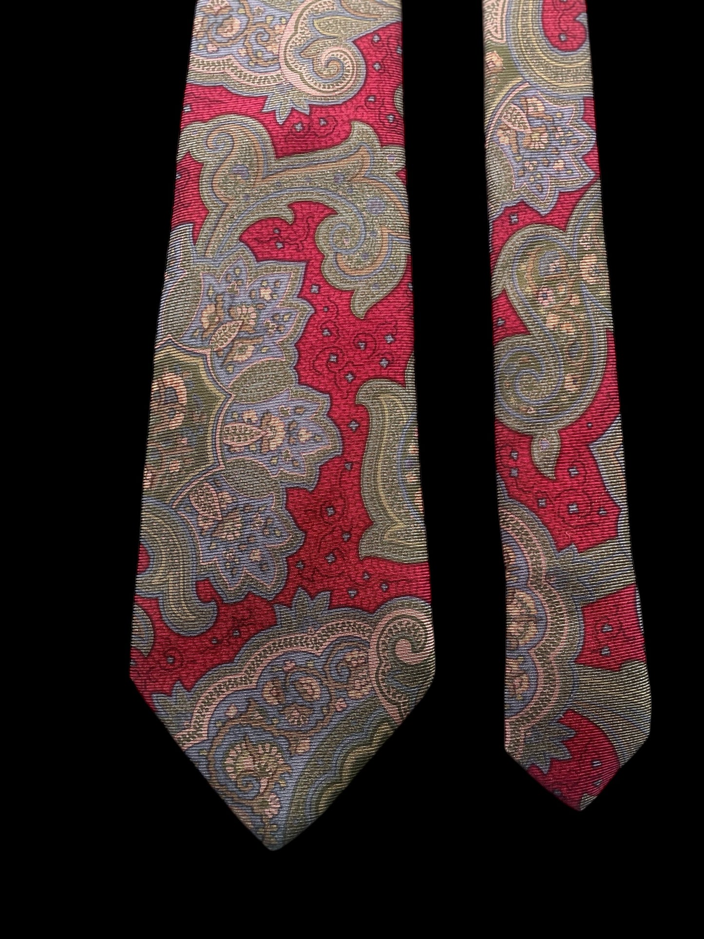 ETRO vintage bright-red paisley tie (9.3 cm by 148 cm)