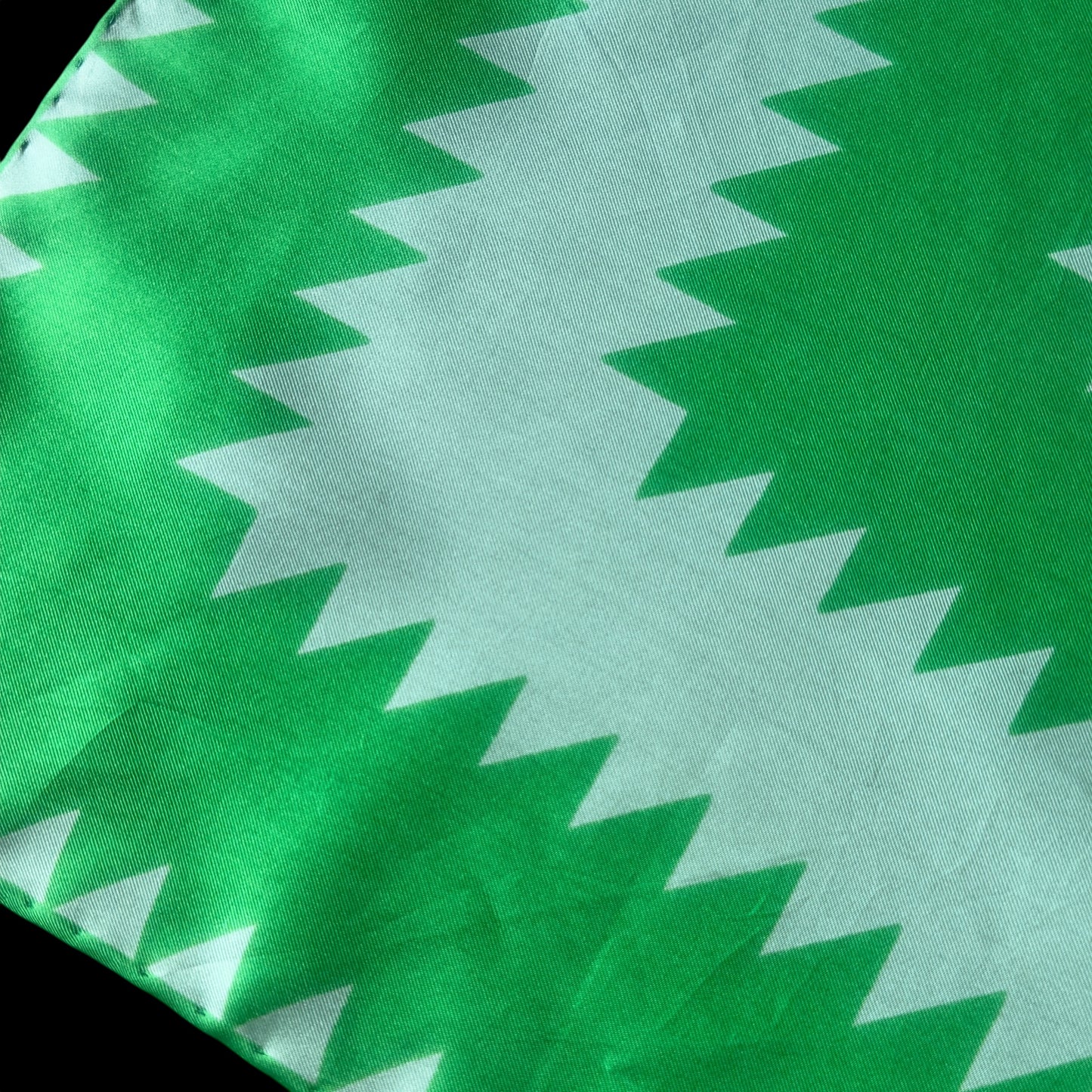 CARITA Paris Vintage Green Geometric Silk Scarf (69 cm by 66.5 cm)