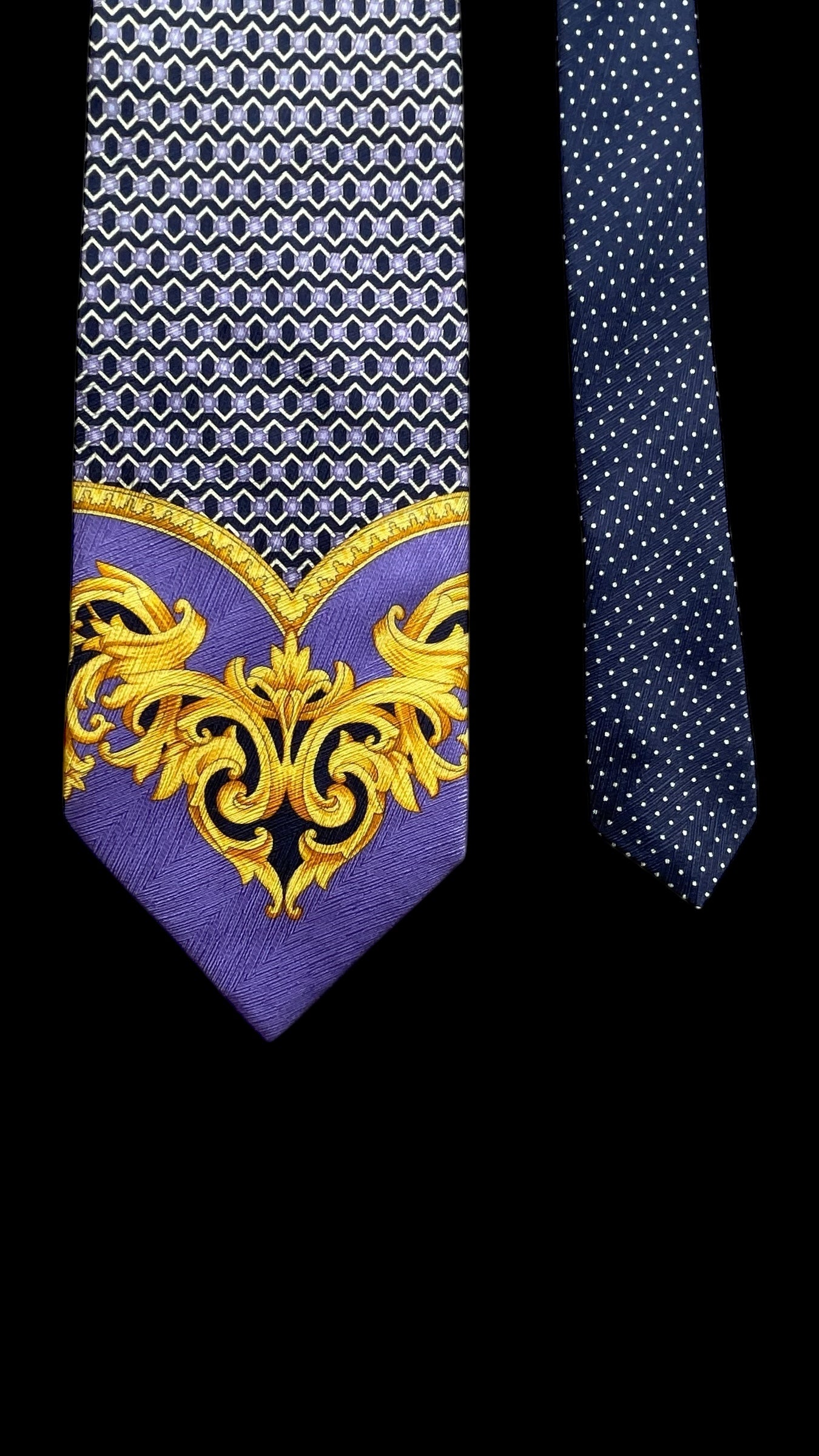 Vintage Navy Blue/Purple Baroque Silk Jacquard Tie by GIANNI VERSACE (9.7 cm by 145 cm)