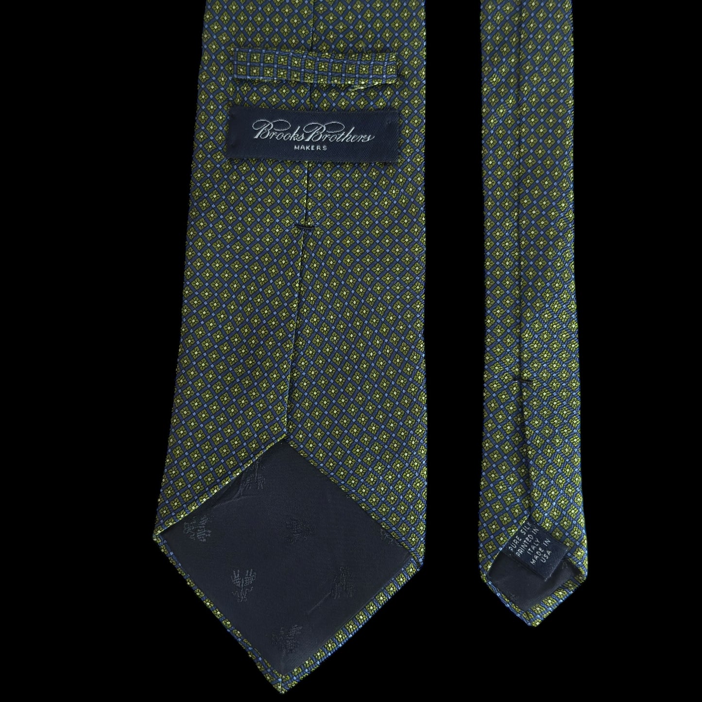 Vintage Dark Purple Floral Dots Silk Tie By BROOKS BROTHERS (9.6 cm by 147.5 cm)