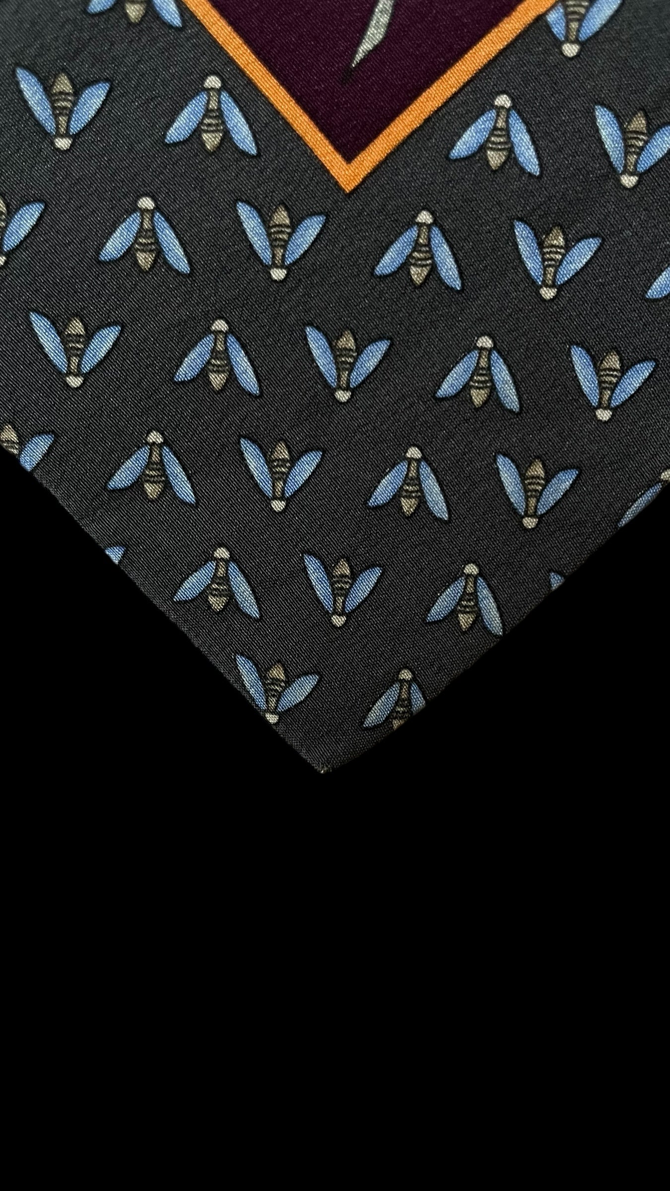 LEONARD vintage dark grey exotic crepe silk tie (9.5 cm by 151 cm)