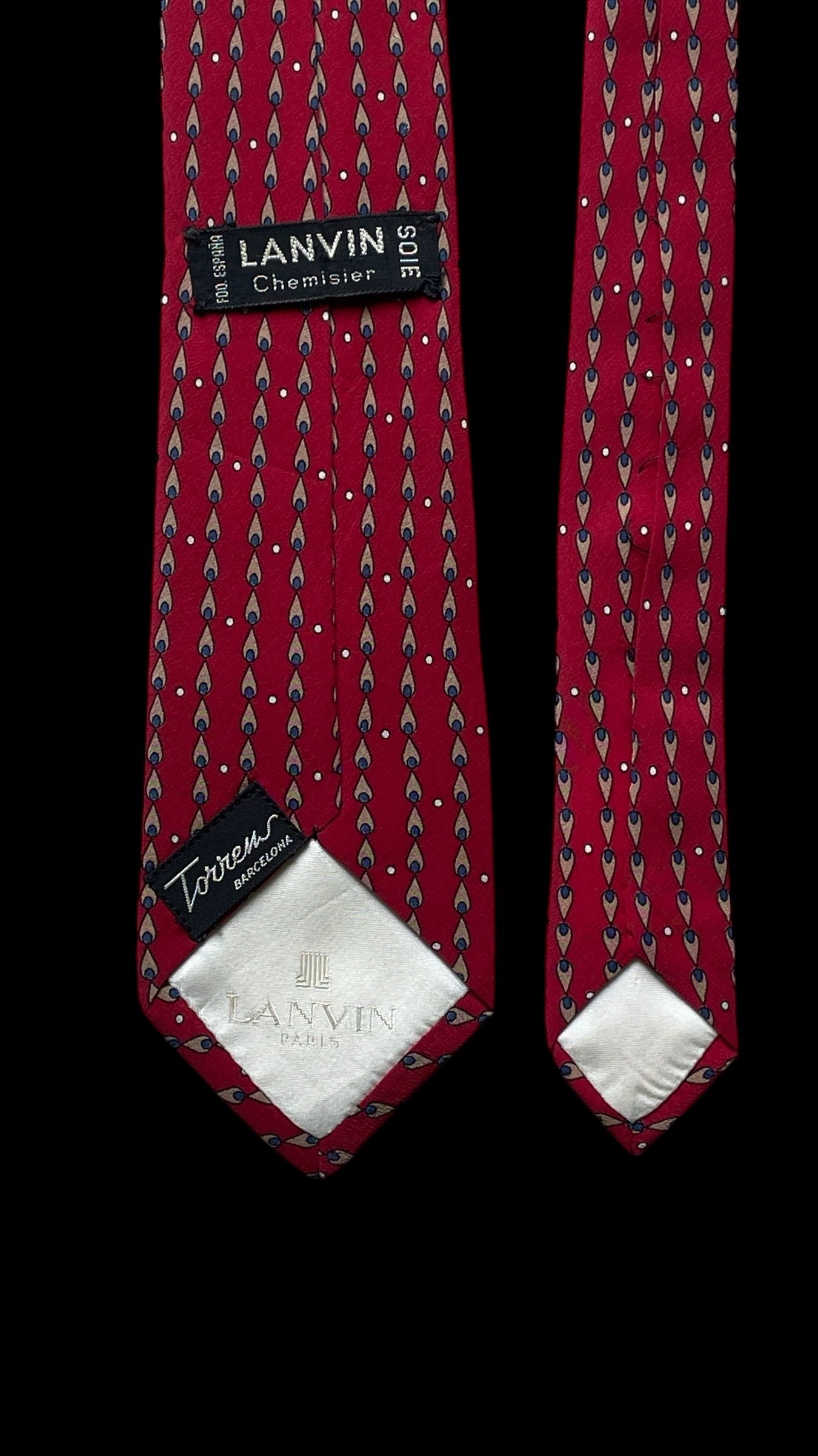 LANVIN Vintage Red Geometric Abstract Crepe Silk Tie ( 7 cm by 150.5 cm) Smaller Front Size, Longer Length