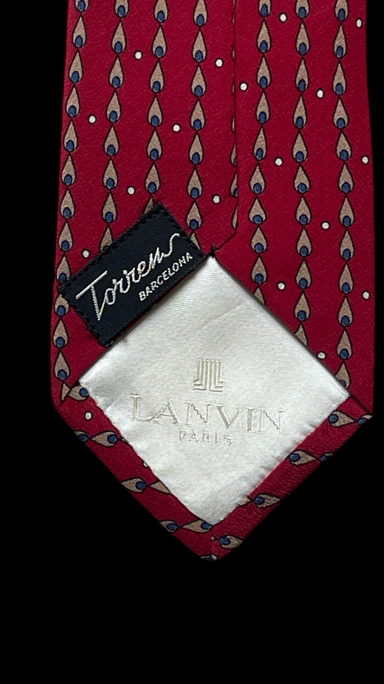 LANVIN Vintage Red Geometric Abstract Crepe Silk Tie ( 7 cm by 150.5 cm) Smaller Front Size, Longer Length